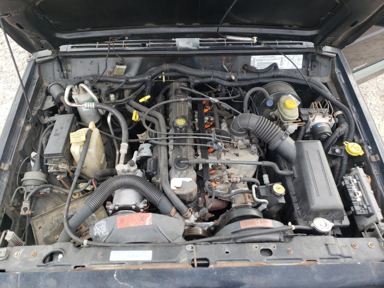 Photo 7 from auction – 2000 JEEP CHEROKEE S with VIN 1J4FF48S8YL192228
