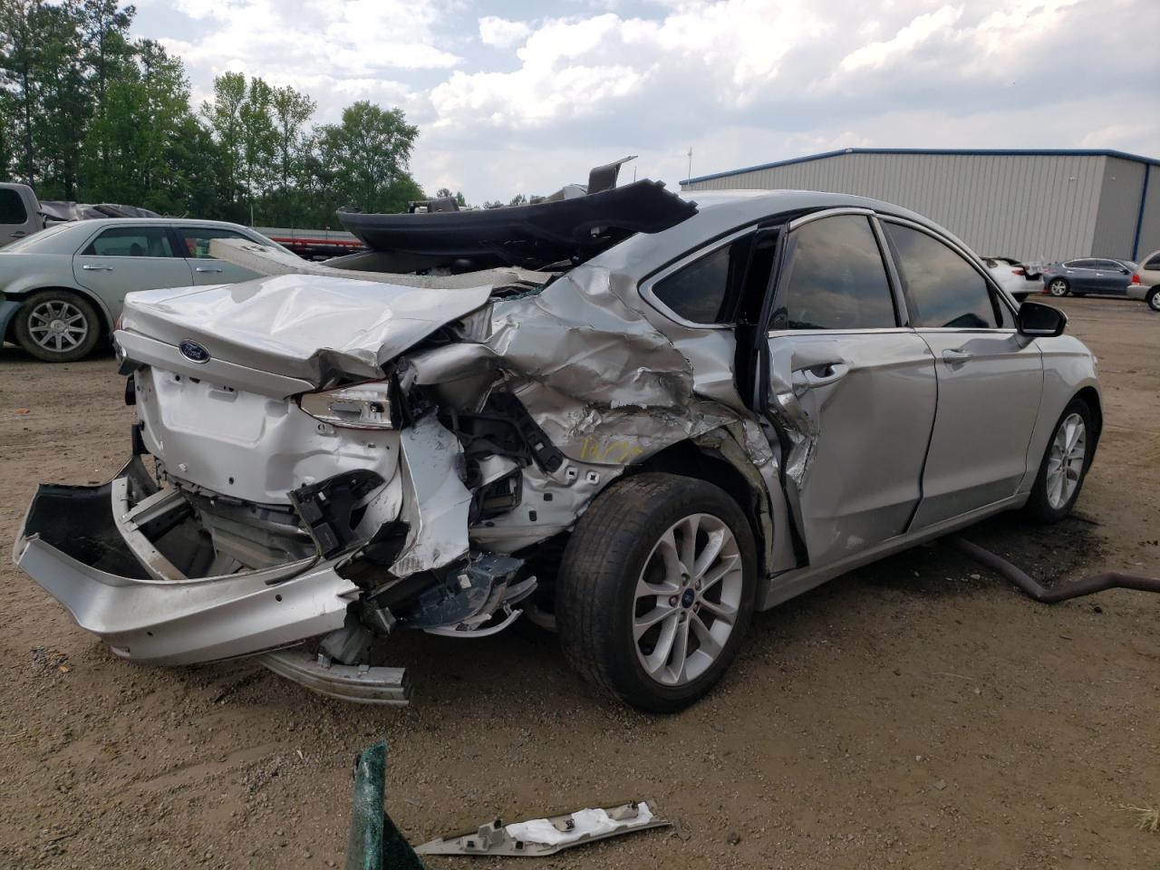Photo 4 from auction – 2019 FORD FUSION SEL with VIN 3FA6P0CD9KR150041