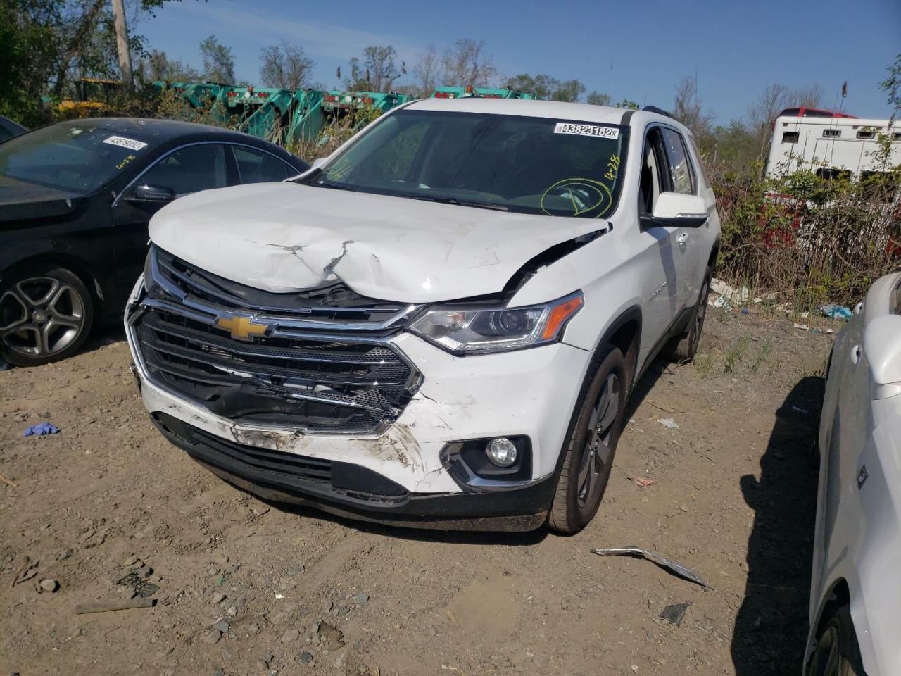 Photo 2 from auction – 2021 CHEVROLET TRAVERSE L with VIN 1GNERHKW1MJ214837