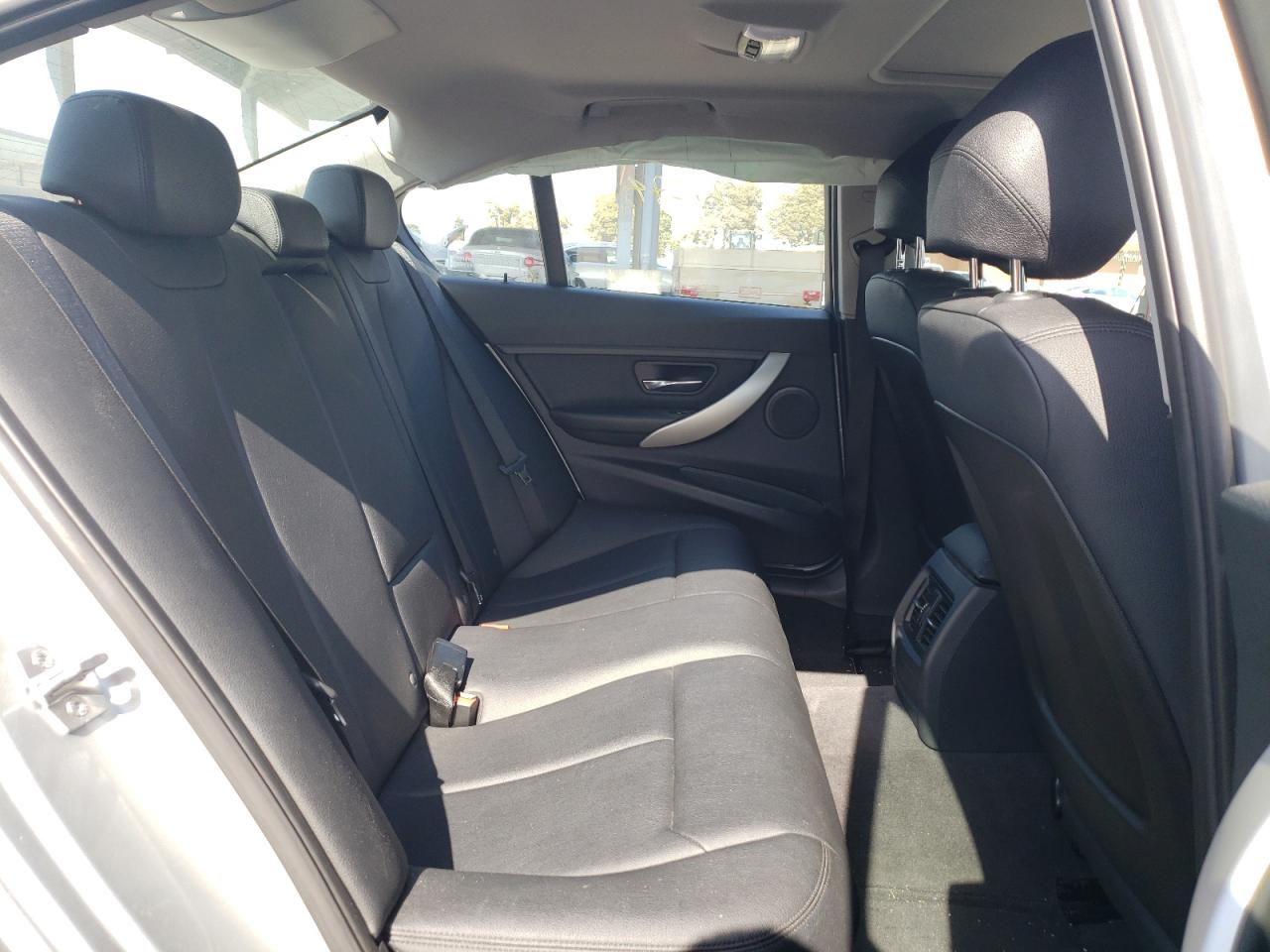 Photo 6 from auction – 2014 BMW 320 I with VIN WBA3B1C57EK134890