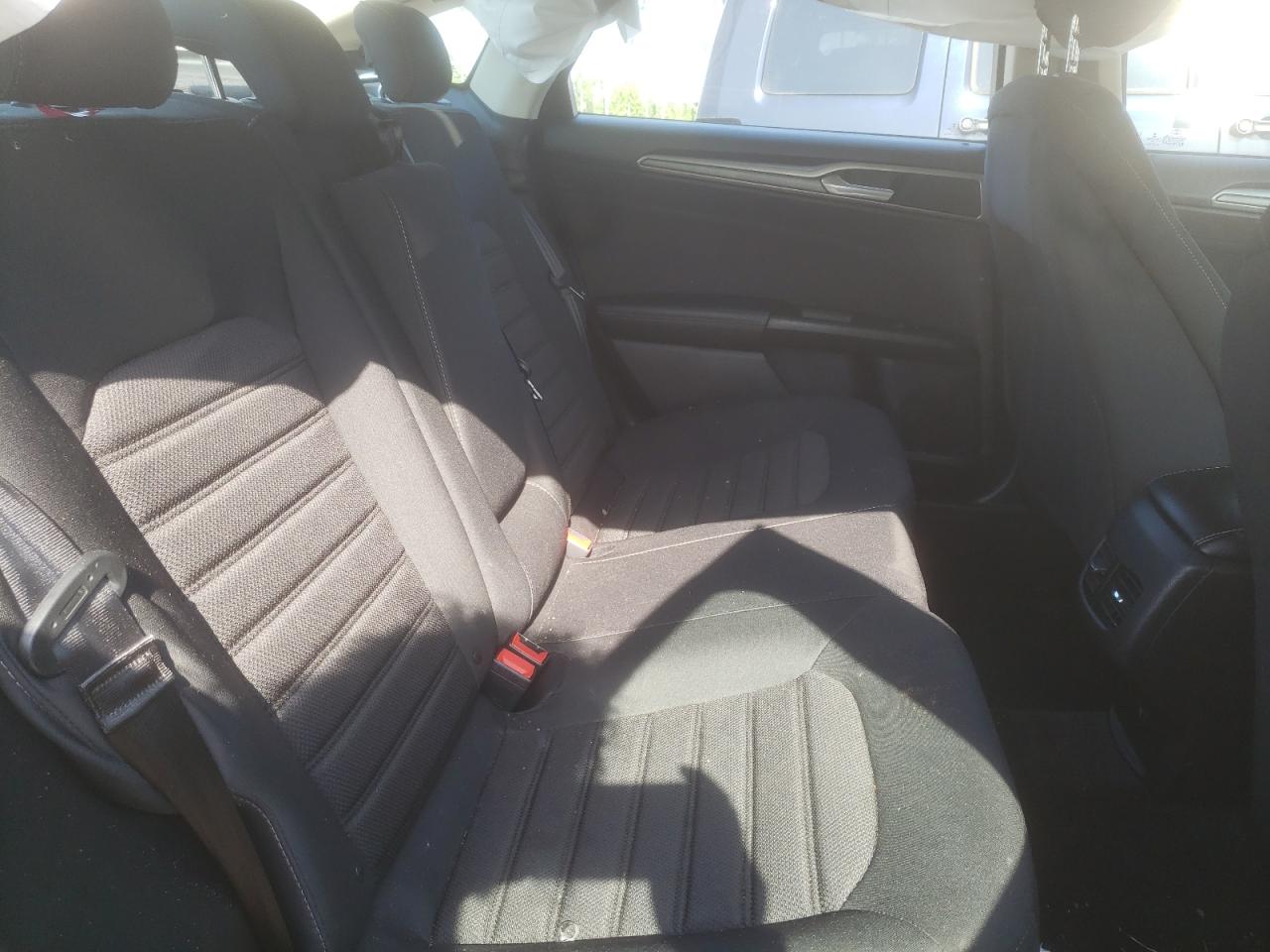 Photo 6 from auction – 2020 FORD FUSION SE with VIN 3FA6P0HD4LR159899