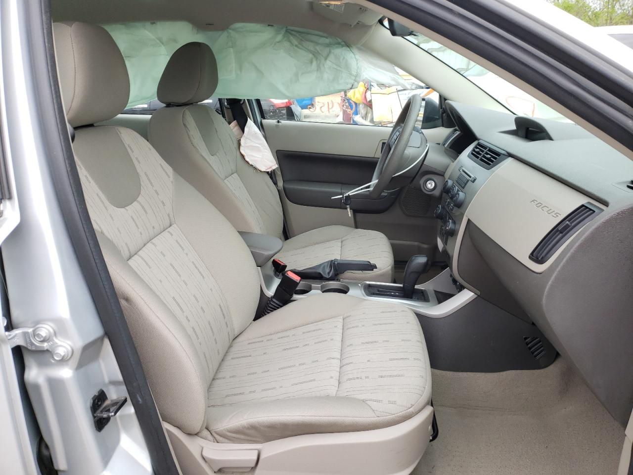 Photo 5 from auction – 2008 FORD FOCUS SE with VIN 1FAHP35N88W174126