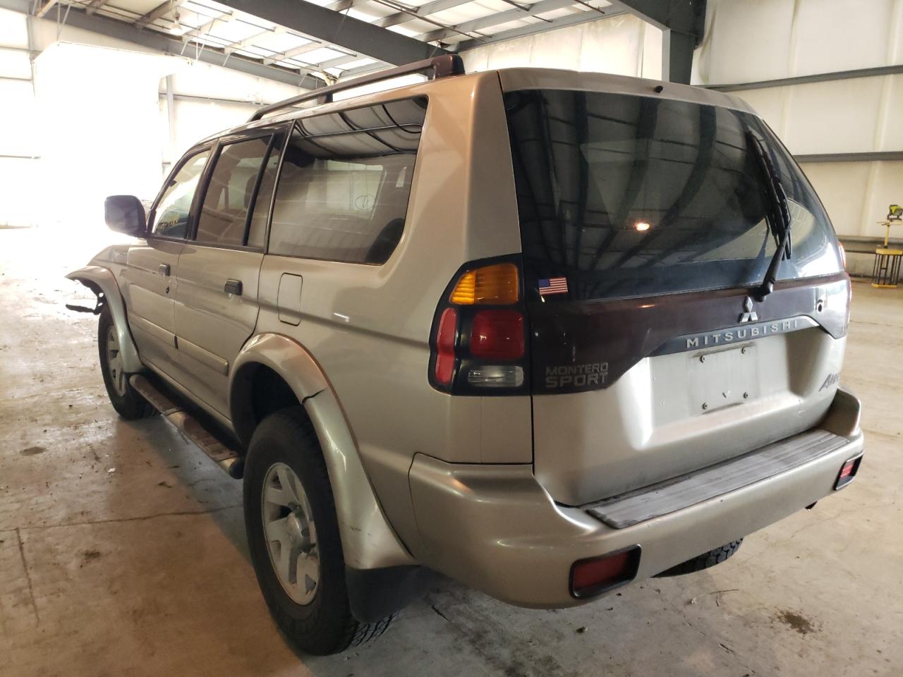Photo 3 from auction – 2002 MITSUBISHI MONTERO SP with VIN JA4MT31R82J058856