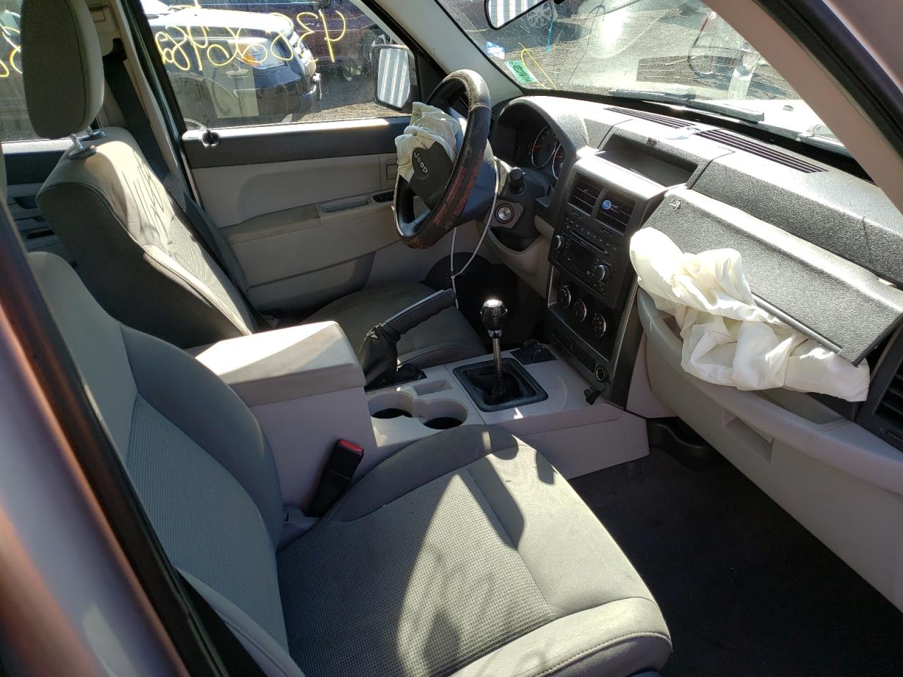 Photo 5 from auction – 2008 JEEP LIBERTY SP with VIN 1J8GN28K98W155553