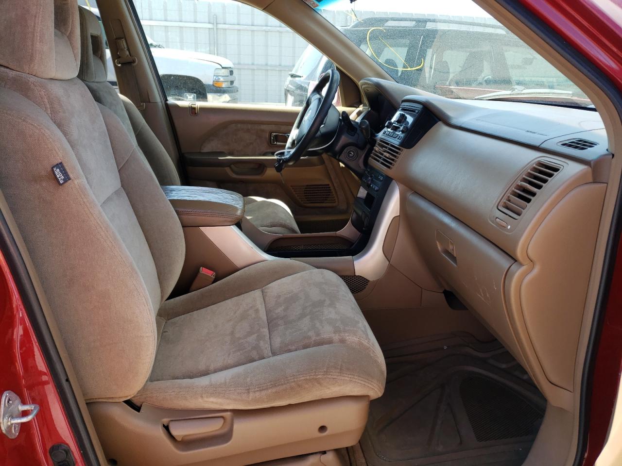 Photo 5 from auction – 2004 HONDA PILOT EX with VIN 2HKYF18464H502809