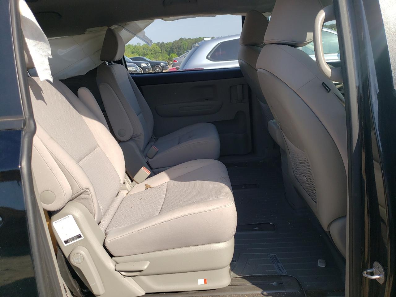 Photo 6 from auction – 2019 KIA SEDONA L with VIN KNDMA5C11K6509482