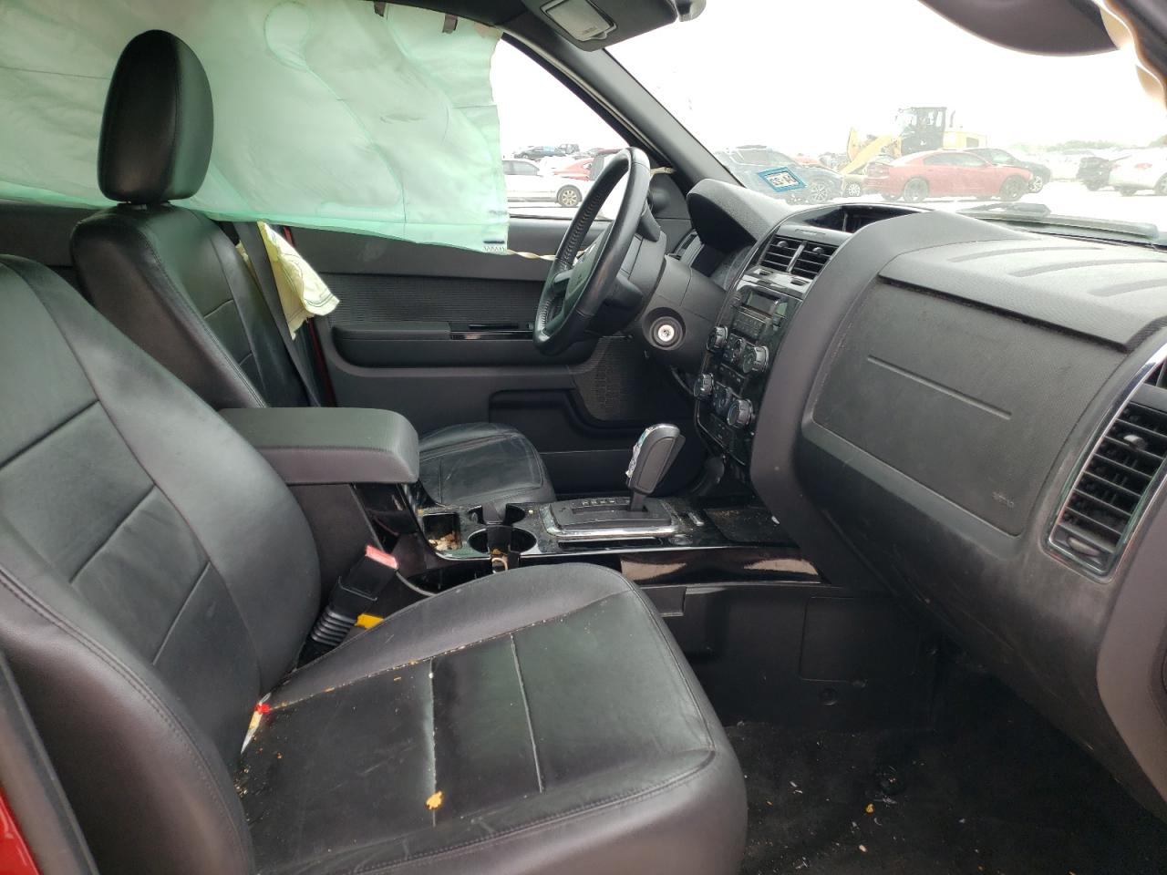 Photo 19 from auction – 2011 FORD ESCAPE LIM with VIN 1FMCU0EG4BKA62706
