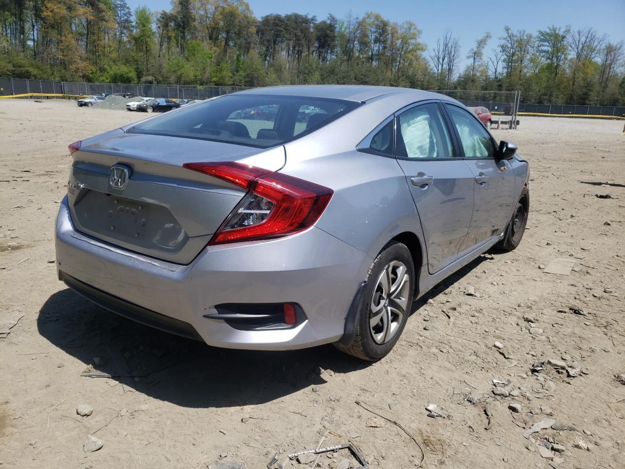 Photo 4 from auction – 2017 HONDA CIVIC LX with VIN 19XFC2F56HE027948