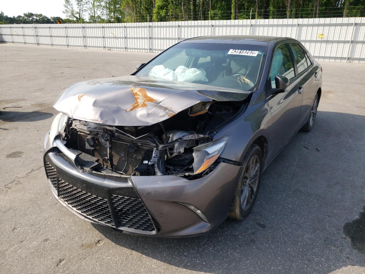 Photo 2 from auction – 2017 TOYOTA CAMRY LE with VIN 4T1BF1FK4HU725008
