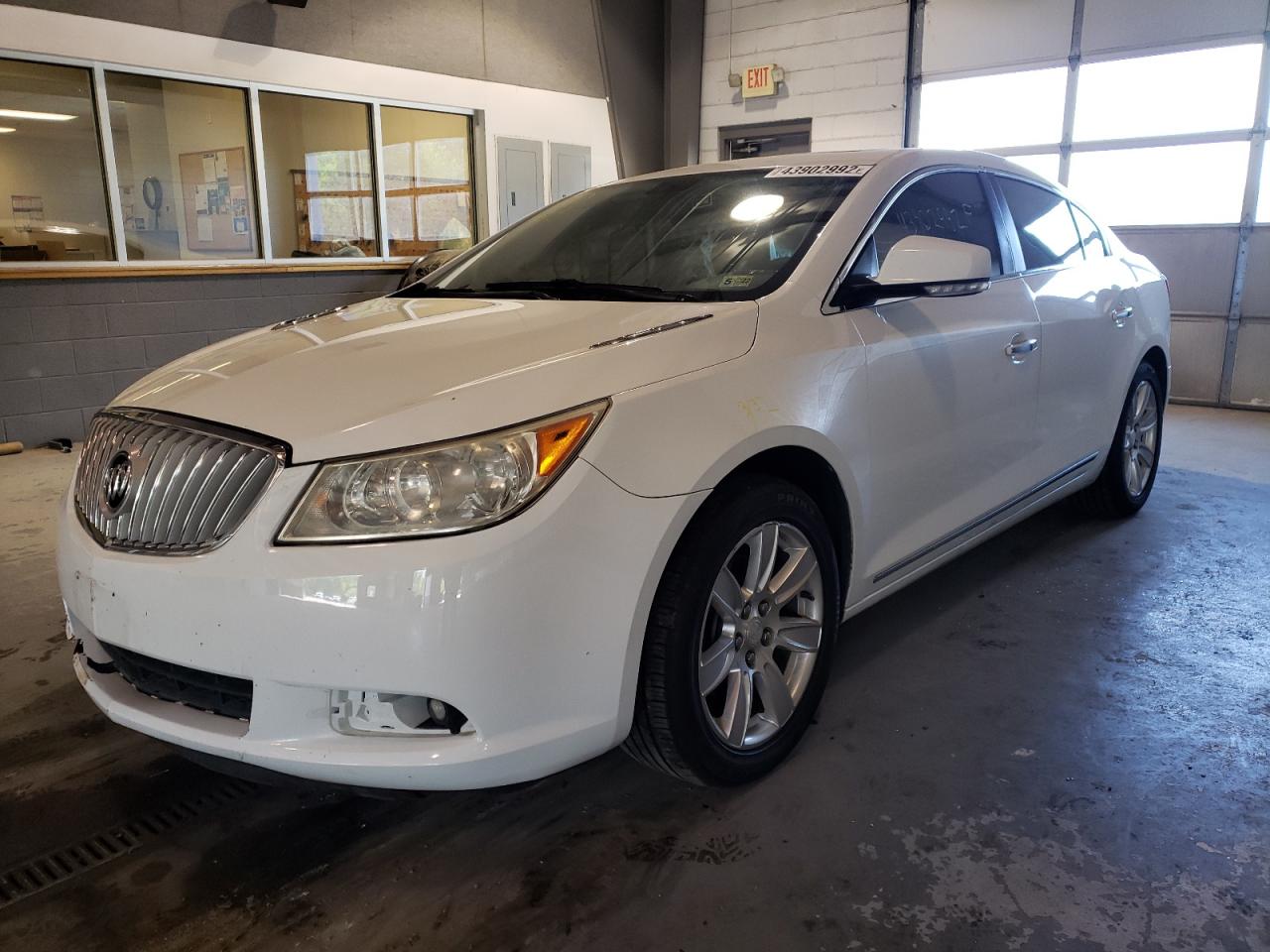 Photo 2 from auction – 2012 BUICK LACROSSE with VIN 1G4GC5E39CF210972