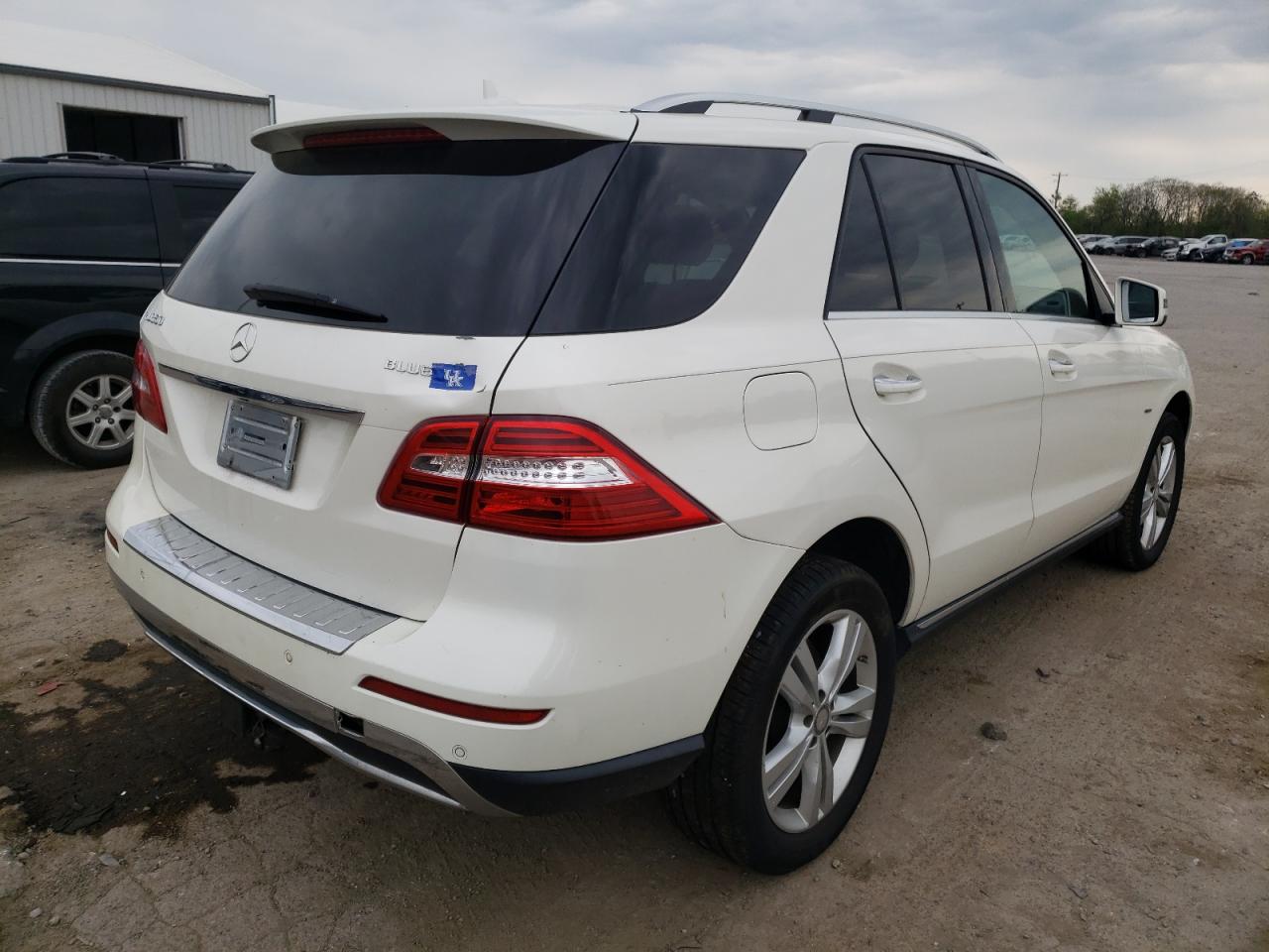 Photo 4 from auction – 2012 MERCEDES-BENZ ML 350 BLU with VIN 4JGDA2EB5CA060824