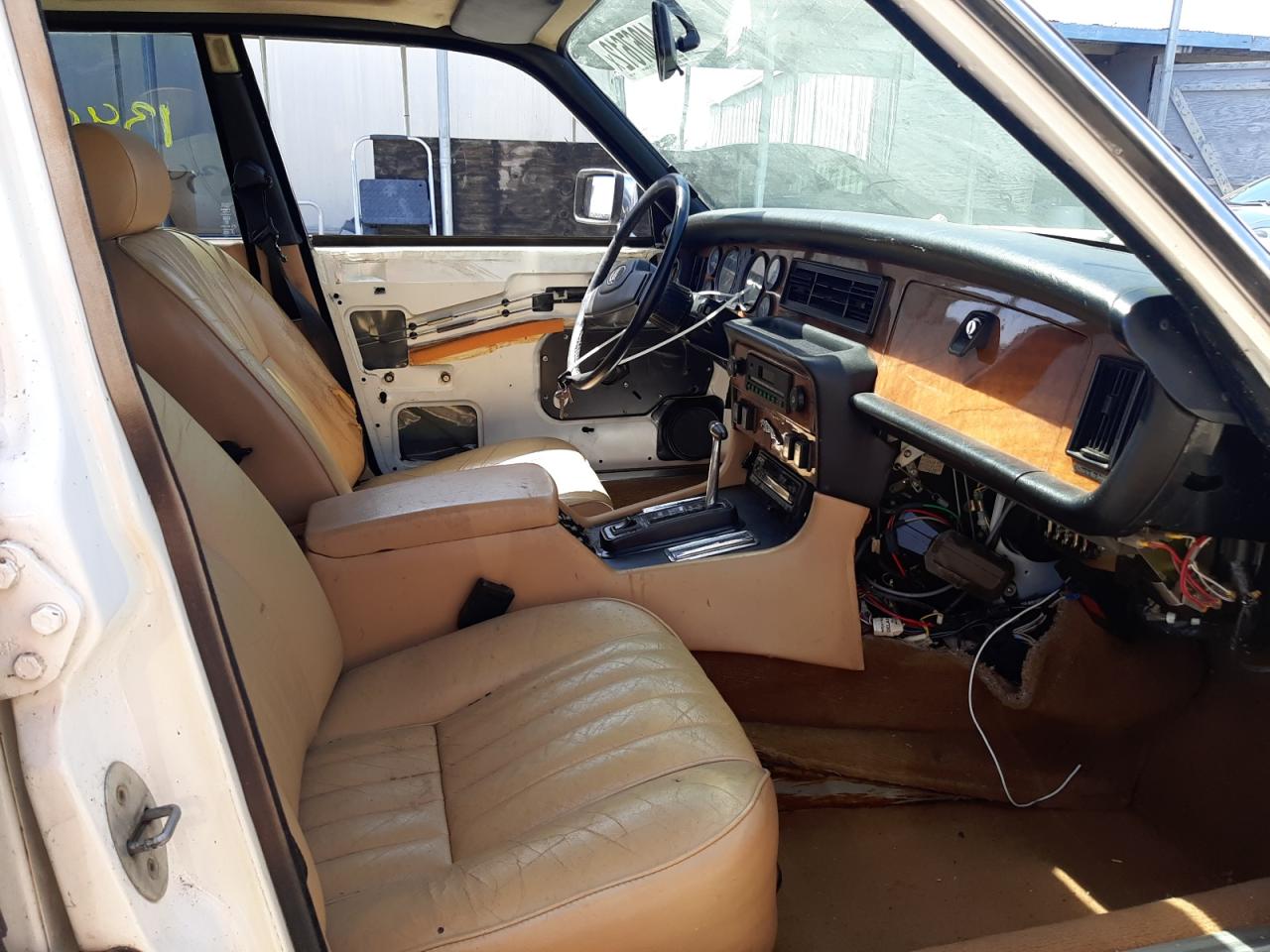 Photo 5 from auction – 1985 JAGUAR XJ6 with VIN SAJAV1344FC417592