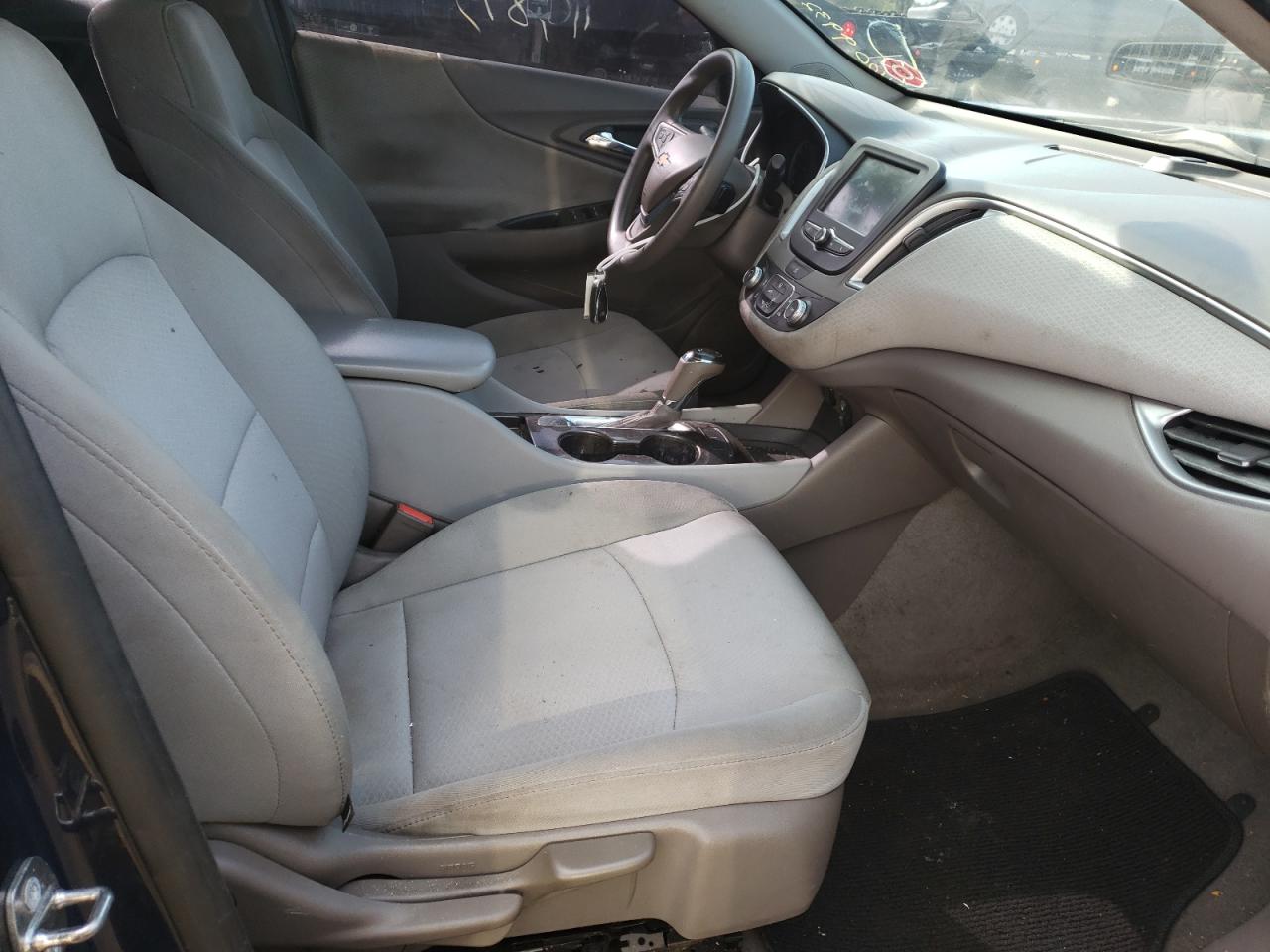 Photo 5 from auction – 2017 CHEVROLET MALIBU LS with VIN 1G1ZB5ST6HF177790