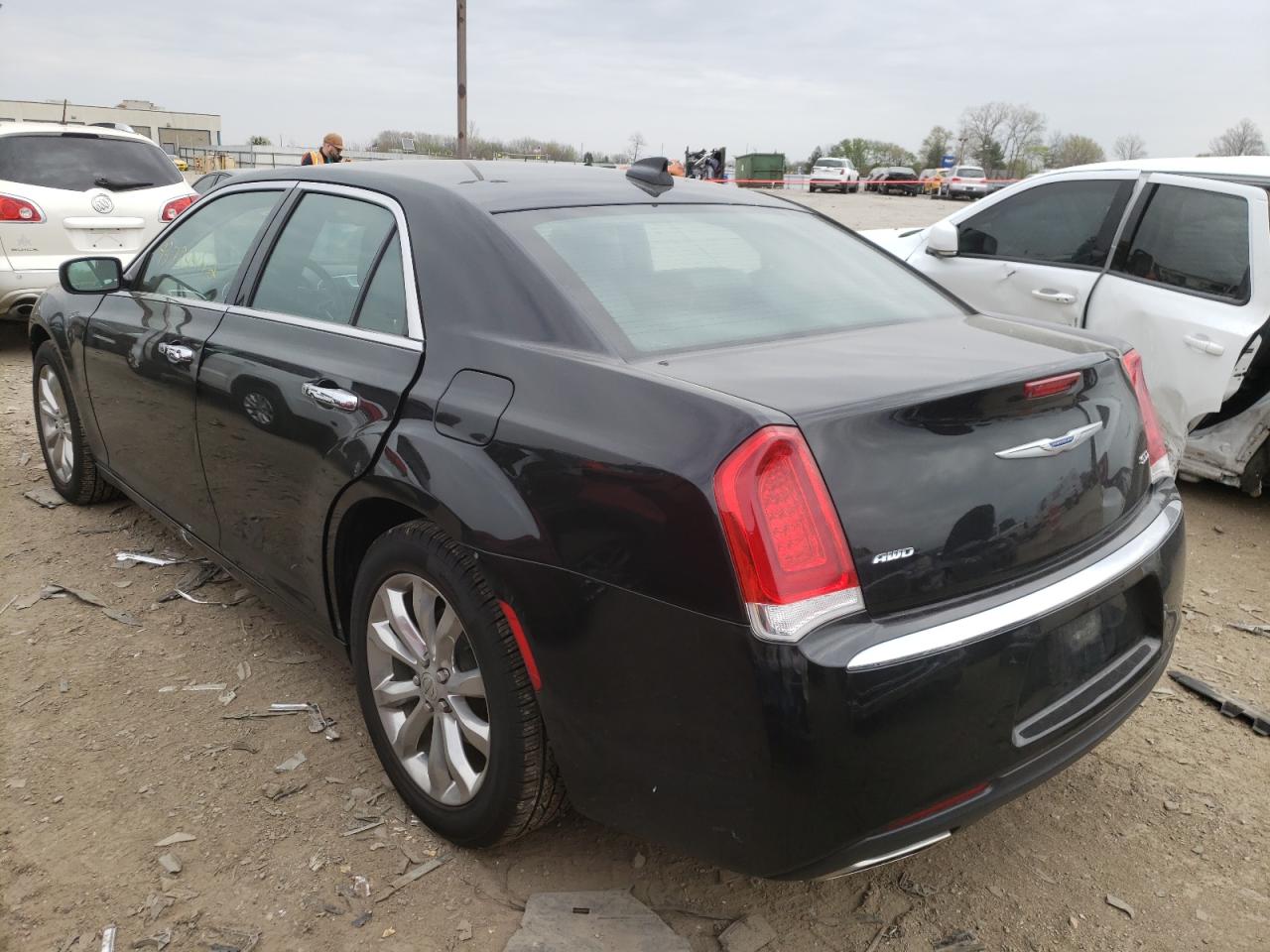 Photo 3 from auction – 2019 CHRYSLER 300 LIMITE with VIN 2C3CCAKG9KH538297