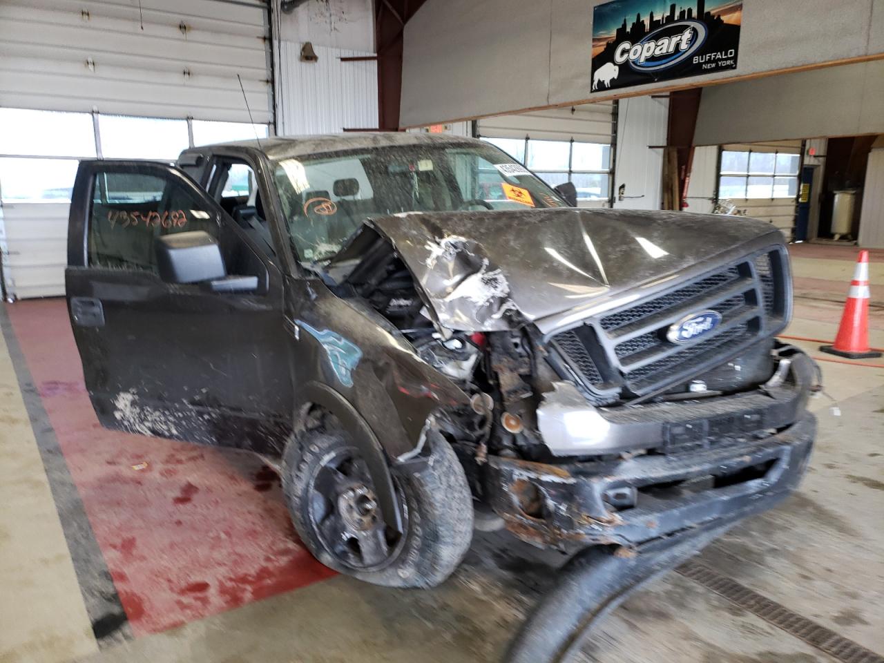 Photo 9 from auction – 2006 FORD F150 with VIN 1FTRX12W46FA24737