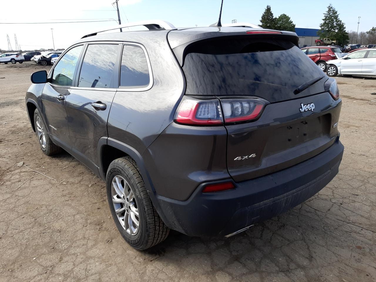 Photo 3 from auction – 2021 JEEP CHEROKEE L with VIN 1C4PJMMX3MD245657