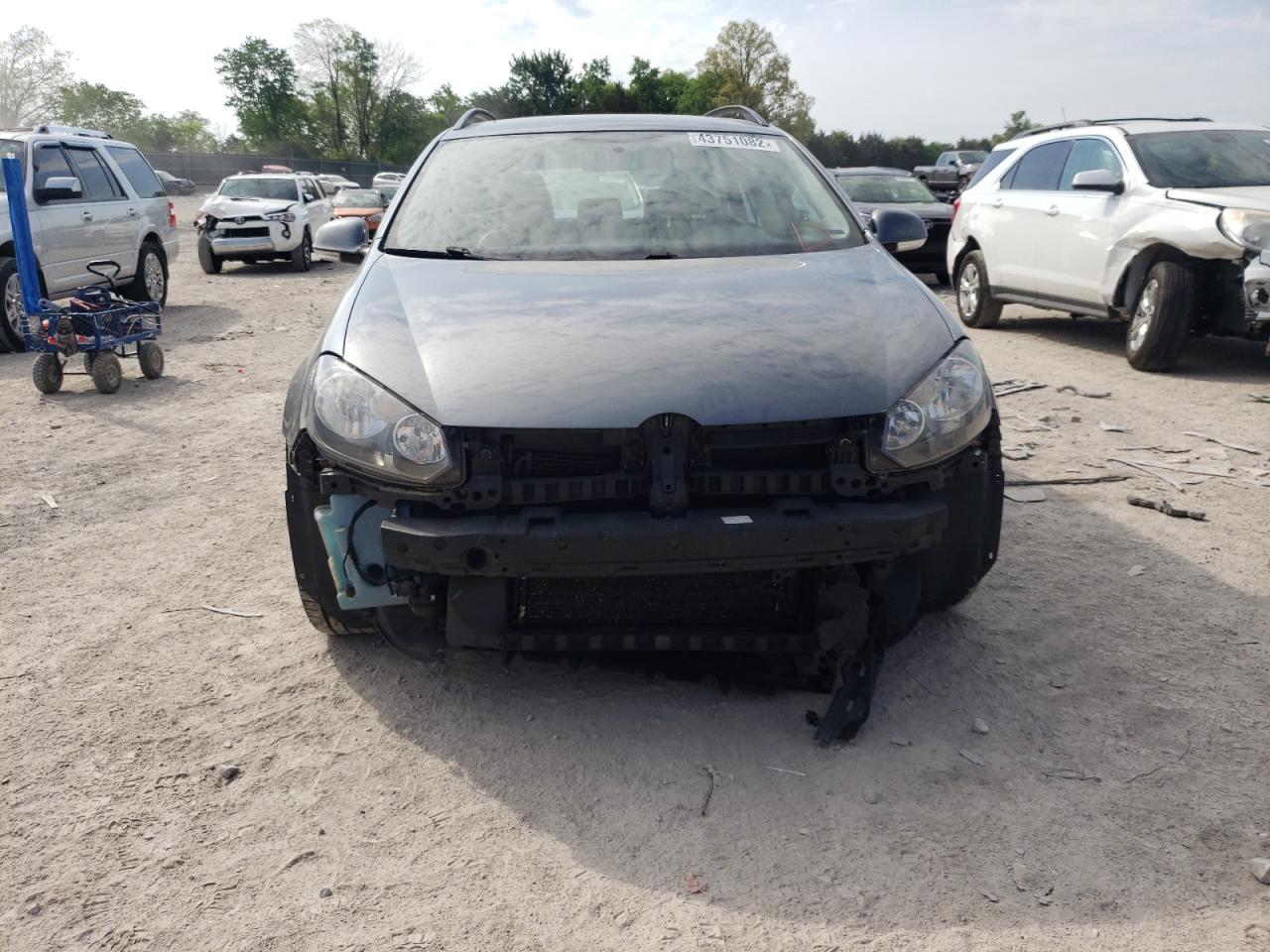 Photo 9 from auction – 2011 VOLKSWAGEN JETTA S with VIN 3VWPX7AJ3BM615911
