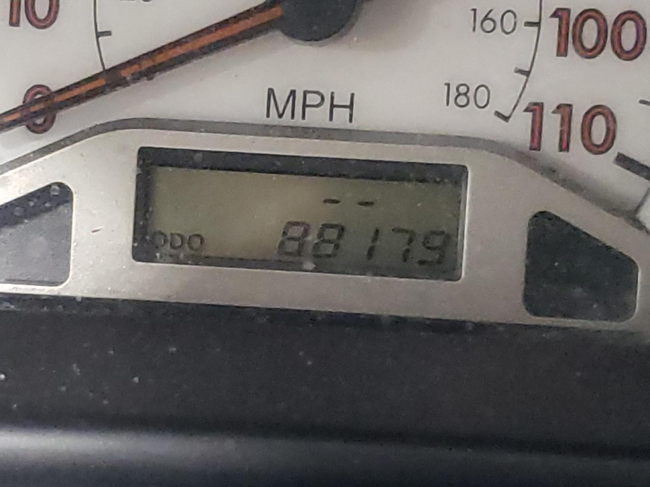 Photo 8 from auction – 2005 TOYOTA COROLLA CE with VIN 2T1BR32E85C370683
