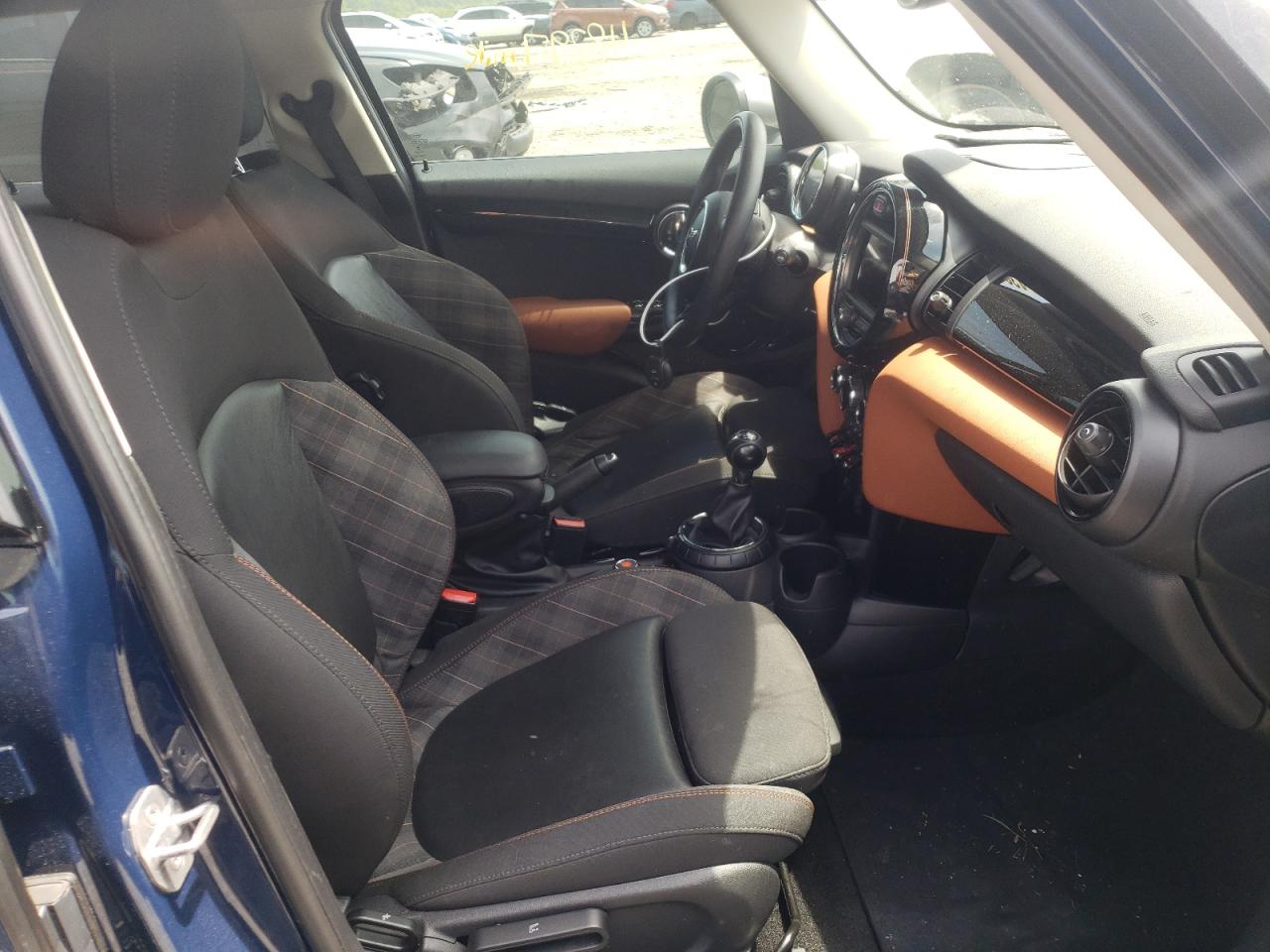 Photo 5 from auction – 2017 MINI COOPER with VIN WMWXU1C53H2D57849