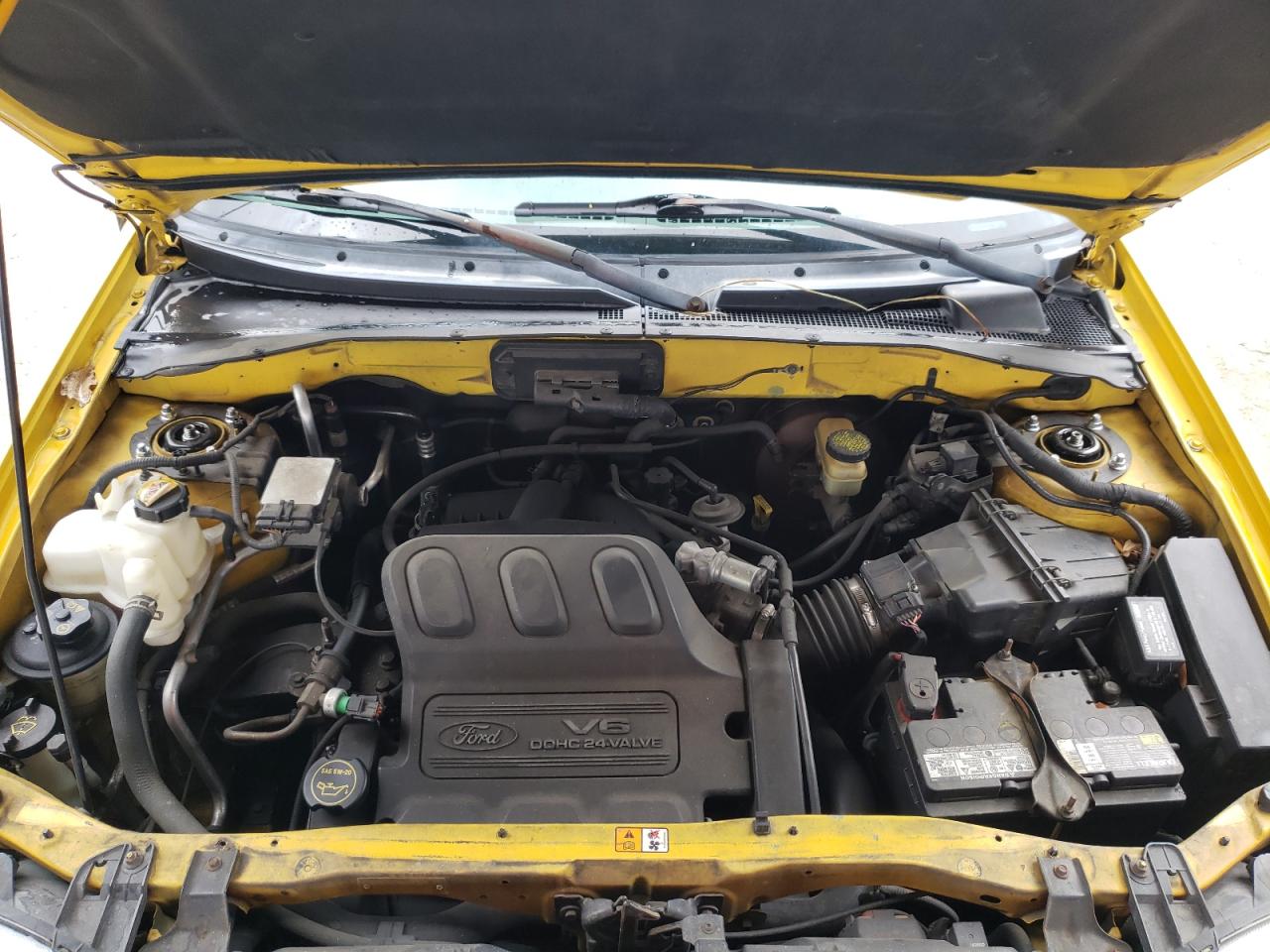 Photo 7 from auction – 2002 FORD ESCAPE XLT with VIN 1FMYU04162KD32117