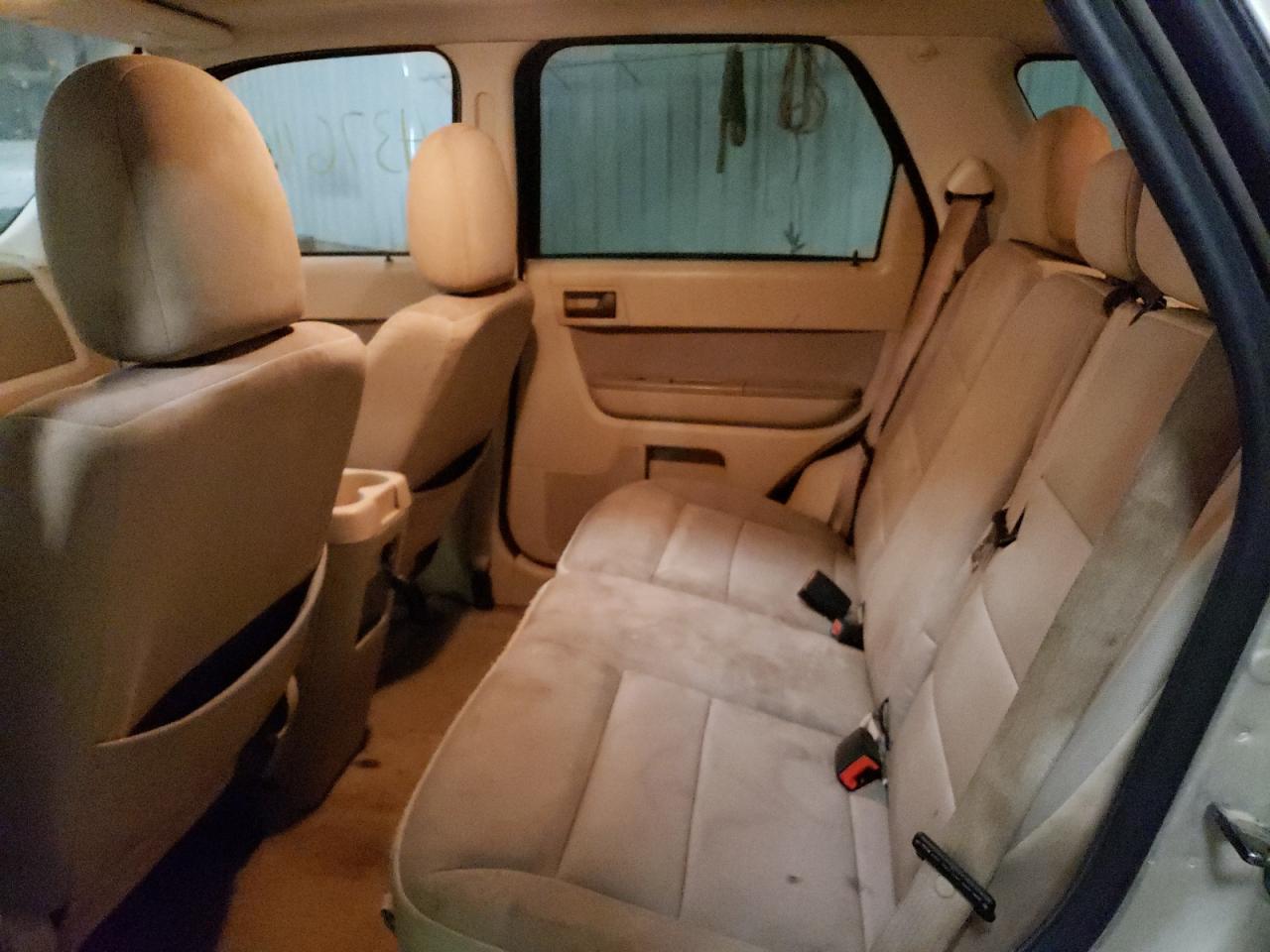 Photo 6 from auction – 2010 FORD ESCAPE XLT with VIN 1FMCU0DGXAKD42226