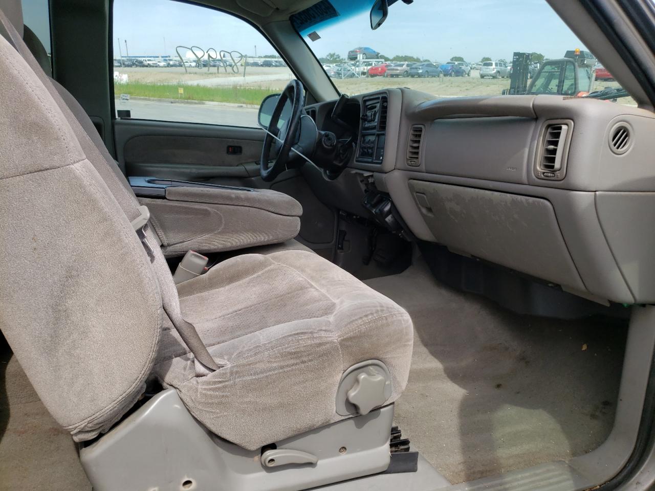 Photo 5 from auction – 2000 CHEVROLET SILVRDO LT with VIN 1GCEC19V6YZ287871