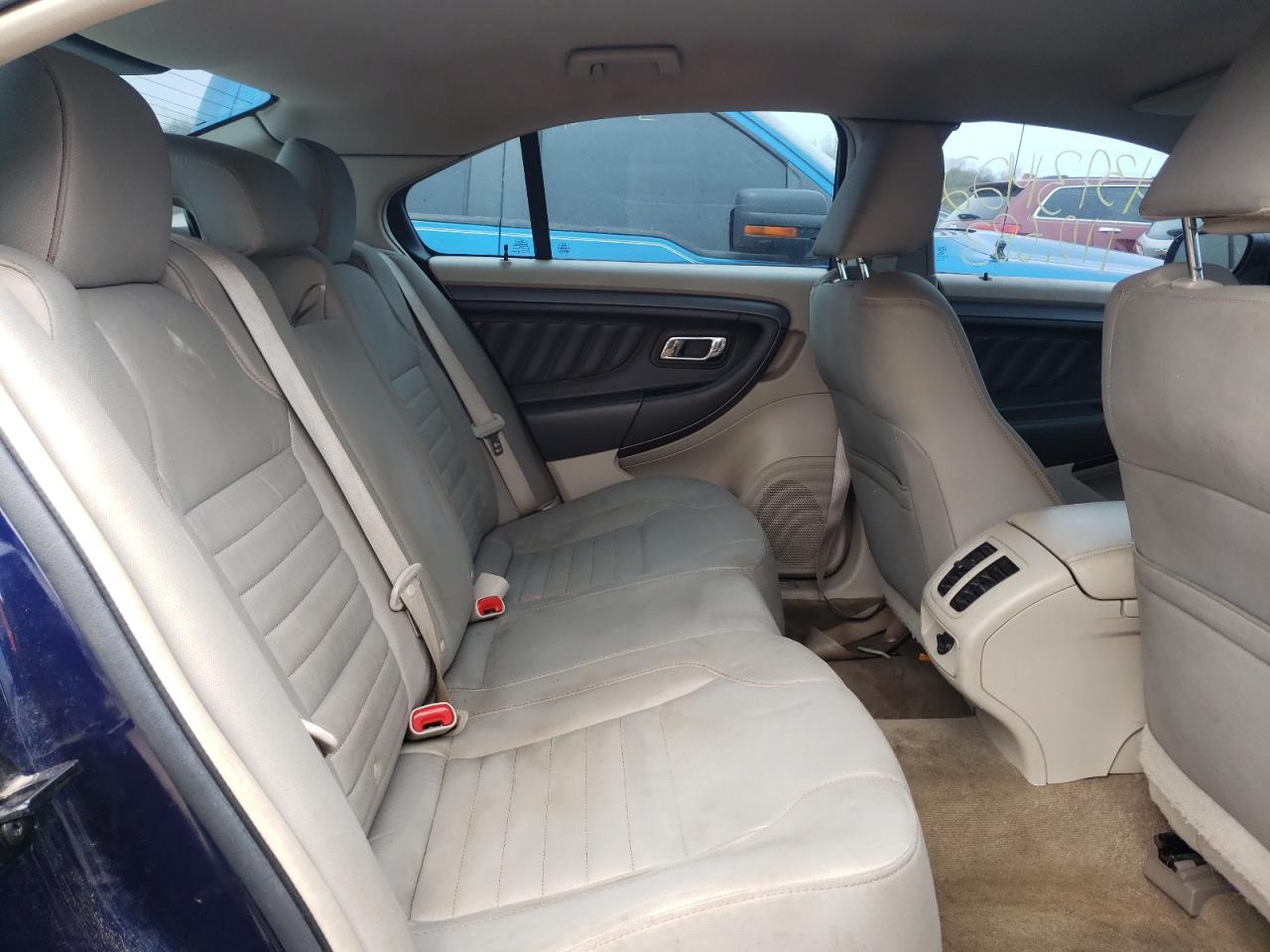 Photo 6 from auction – 2011 FORD TAURUS SE with VIN 1FAHP2DW6BG184269