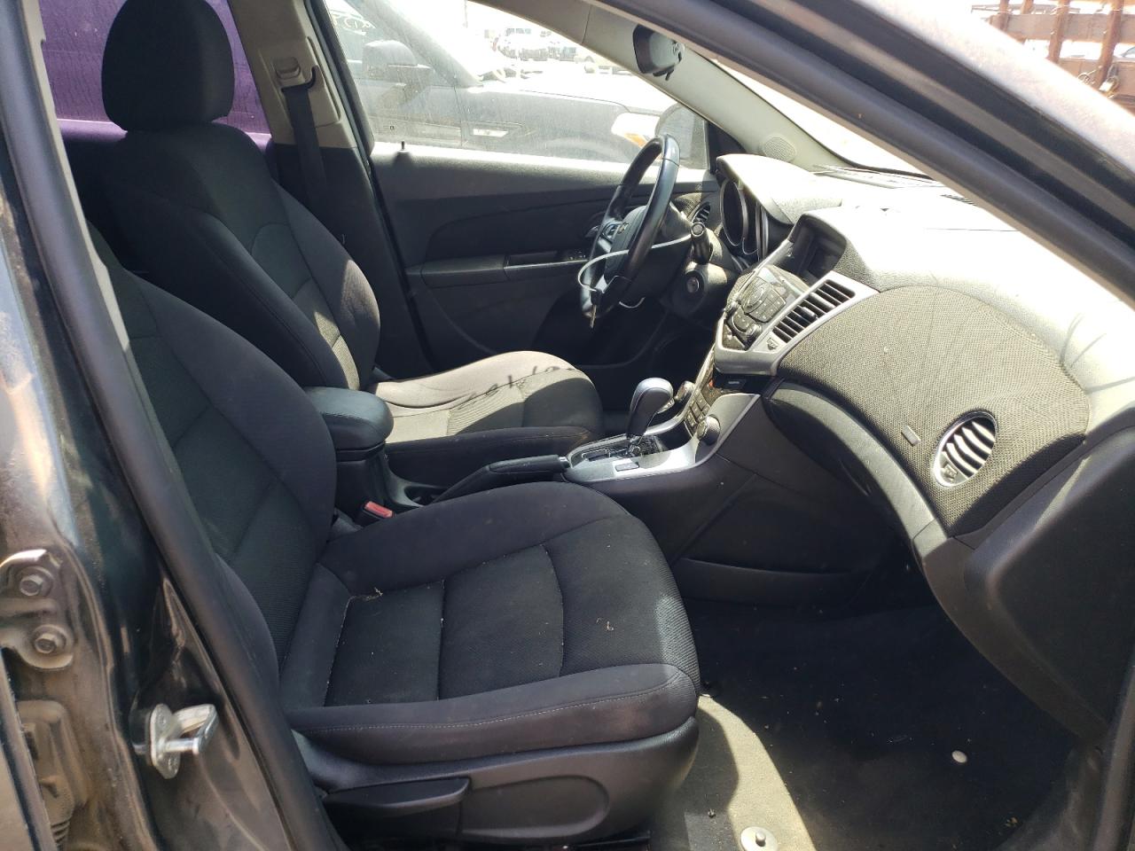 Photo 5 from auction – 2013 CHEVROLET CRUZE LT with VIN 1G1PC5SB2D7172005