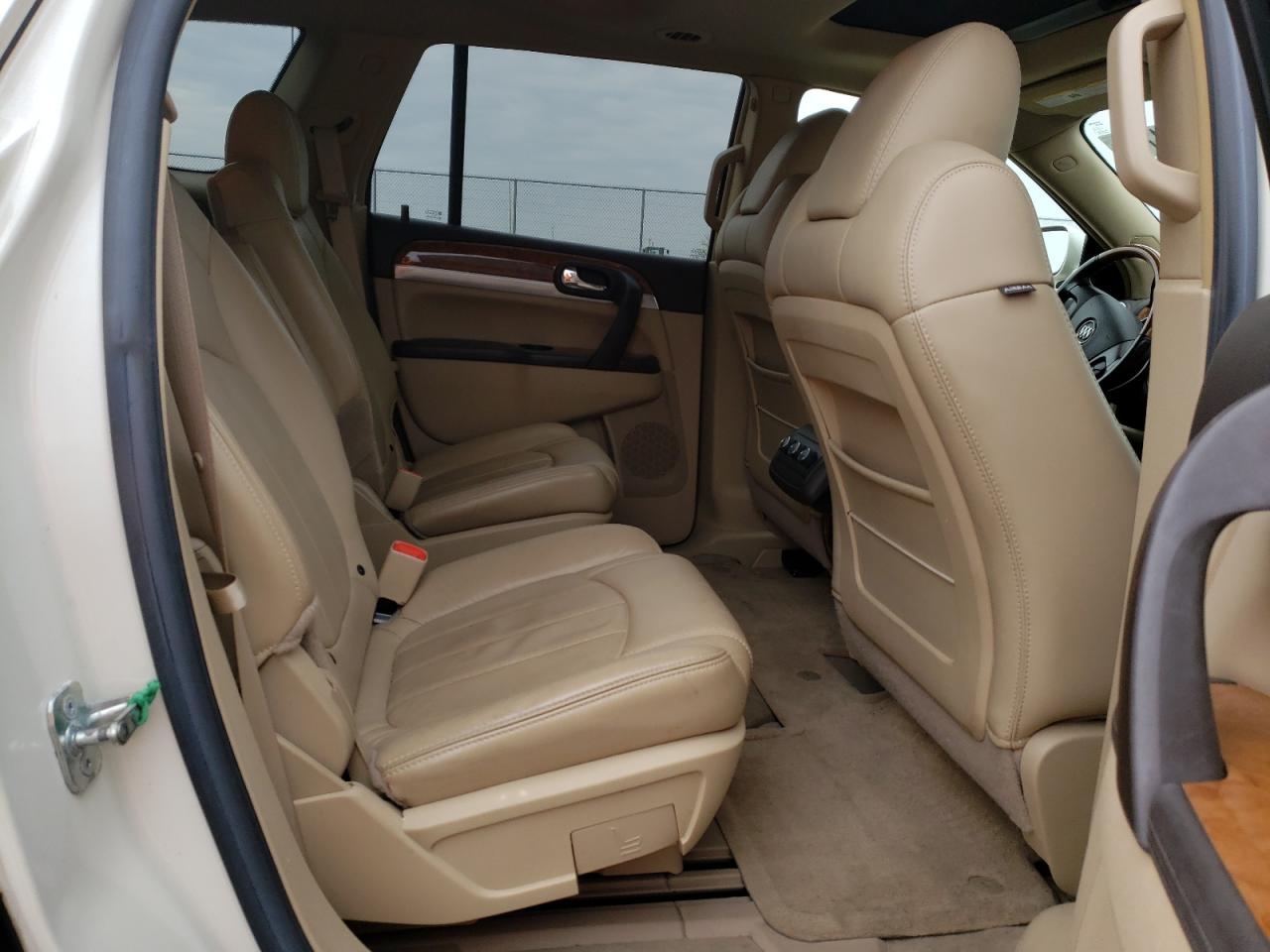 Photo 6 from auction – 2008 BUICK ENCLAVE CX with VIN 5GAER23738J268418