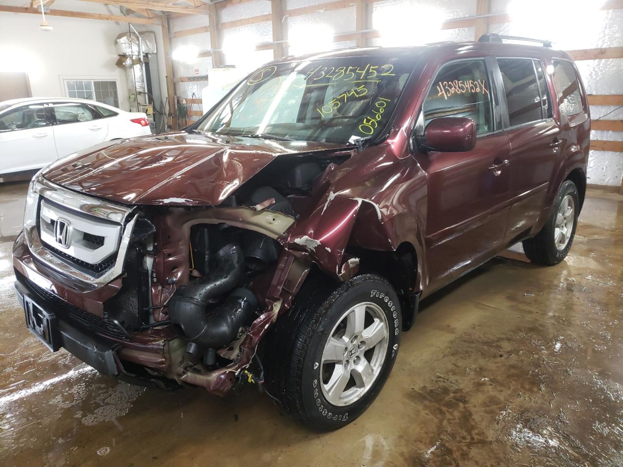 Photo 2 from auction – 2011 HONDA PILOT EXL with VIN 5FNYF4H50BB056601