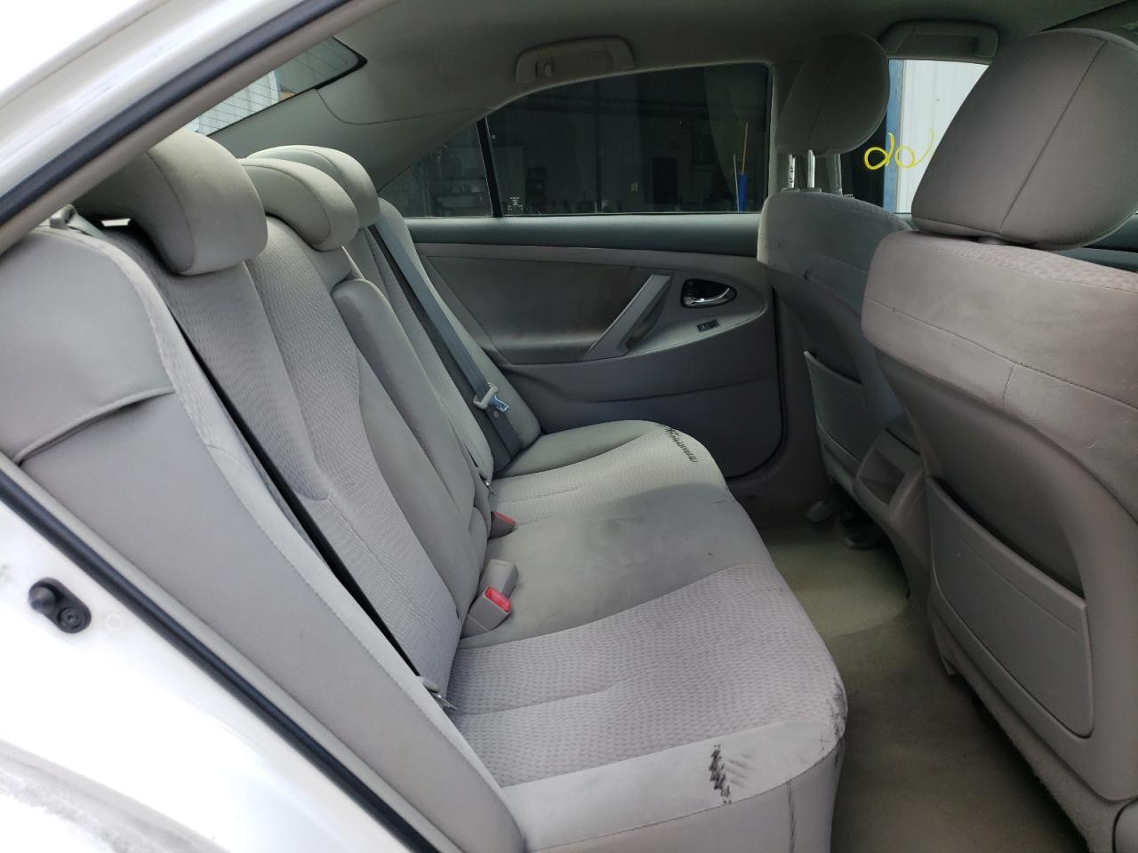 Photo 6 from auction – 2011 TOYOTA CAMRY BASE with VIN 4T1BF3EK2BU777967