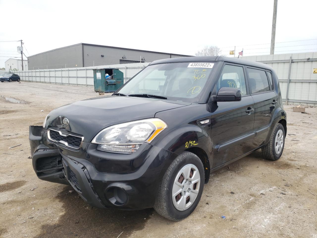 Photo 12 from auction – 2013 KIA SOUL with VIN KNDJT2A5XD7772813