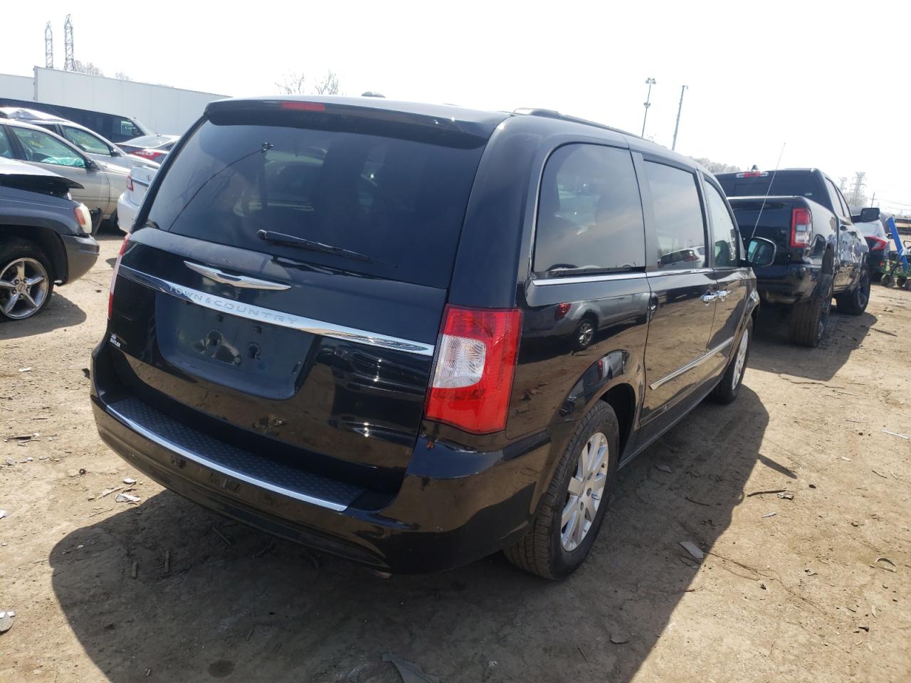 Photo 4 from auction – 2016 CHRYSLER TOWN & COU with VIN 2C4RC1BG5GR158767
