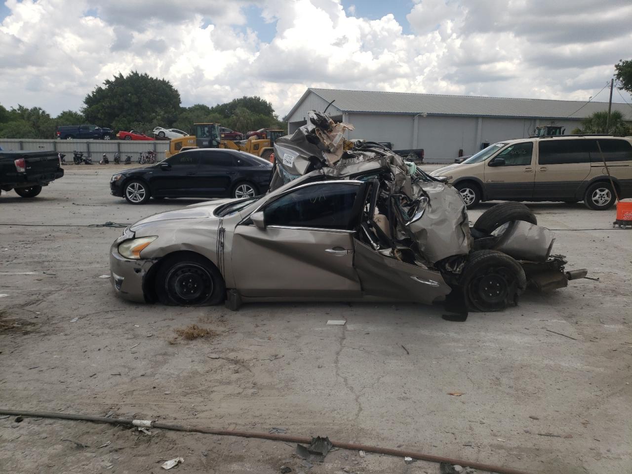 Photo 10 from auction – 2015 NISSAN ALTIMA 2.5 with VIN 1N4AL3AP6FC420416