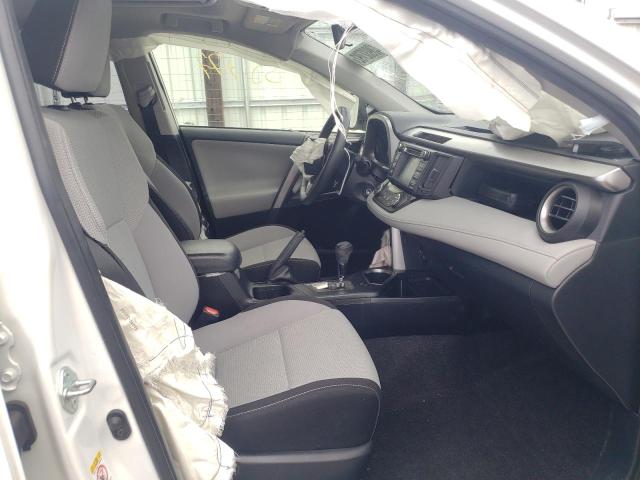 Photo 5 from auction – 2017 TOYOTA RAV4 XLE with VIN JTMRFREV0HD208155