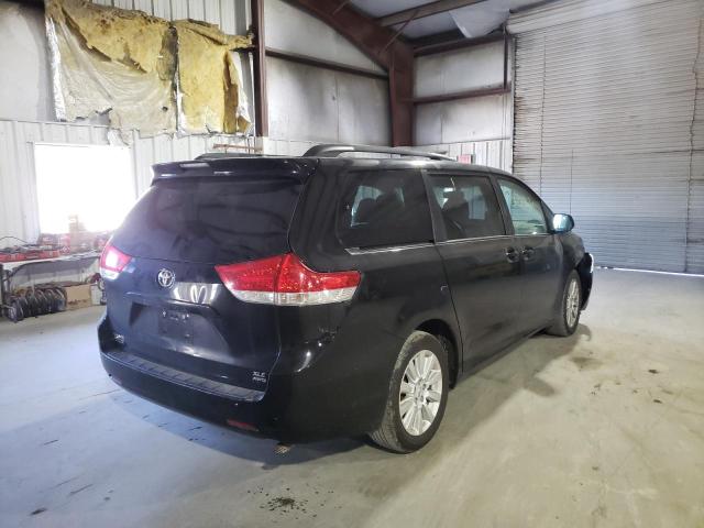 Photo 4 from auction – 2011 TOYOTA SIENNA XLE with VIN 5TDDK3DC5BS026434