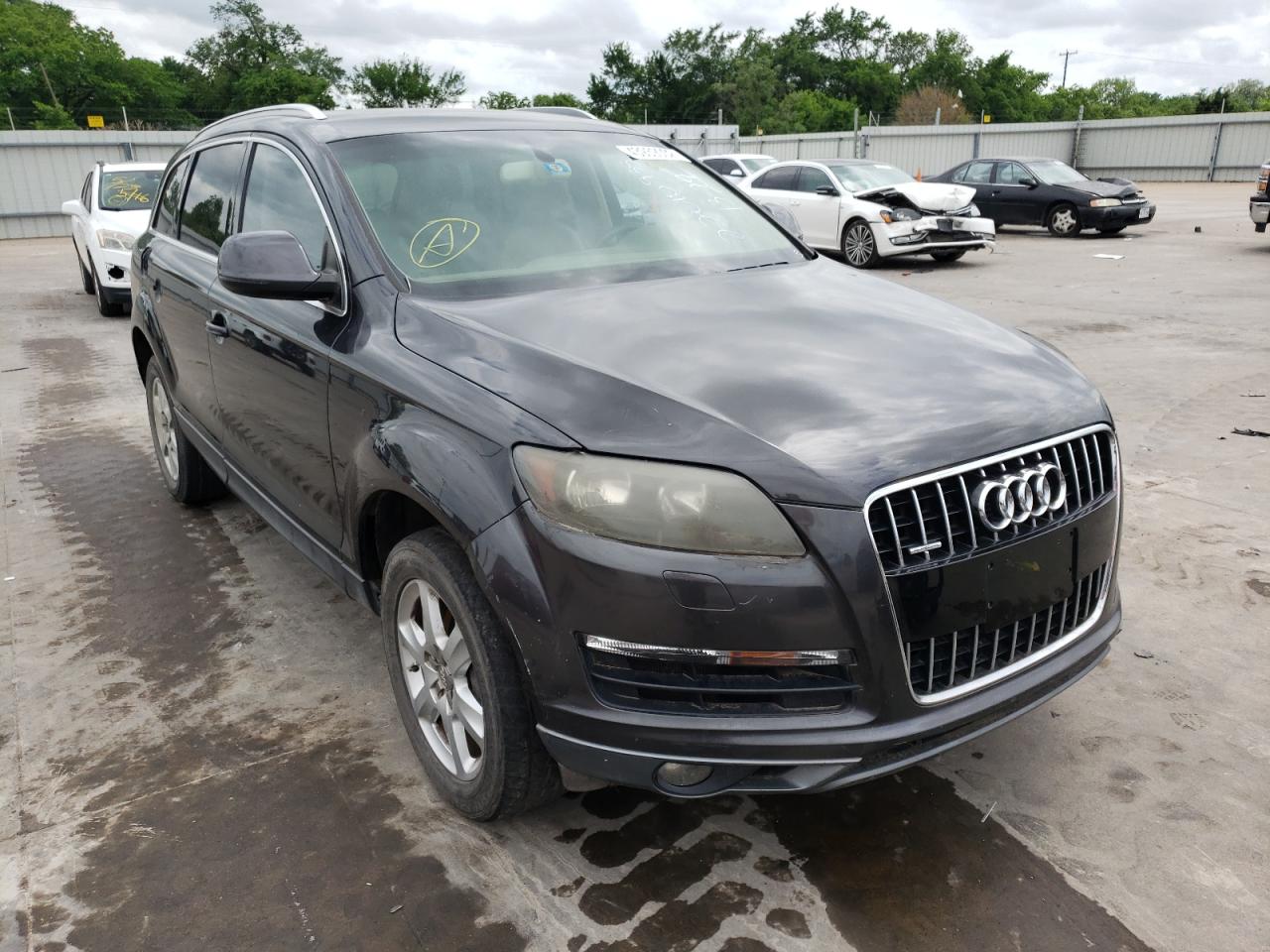 AUDI Q7 PREMIUM 2011 with VIN WA1CGAFEXBD005438 - Photo from auction