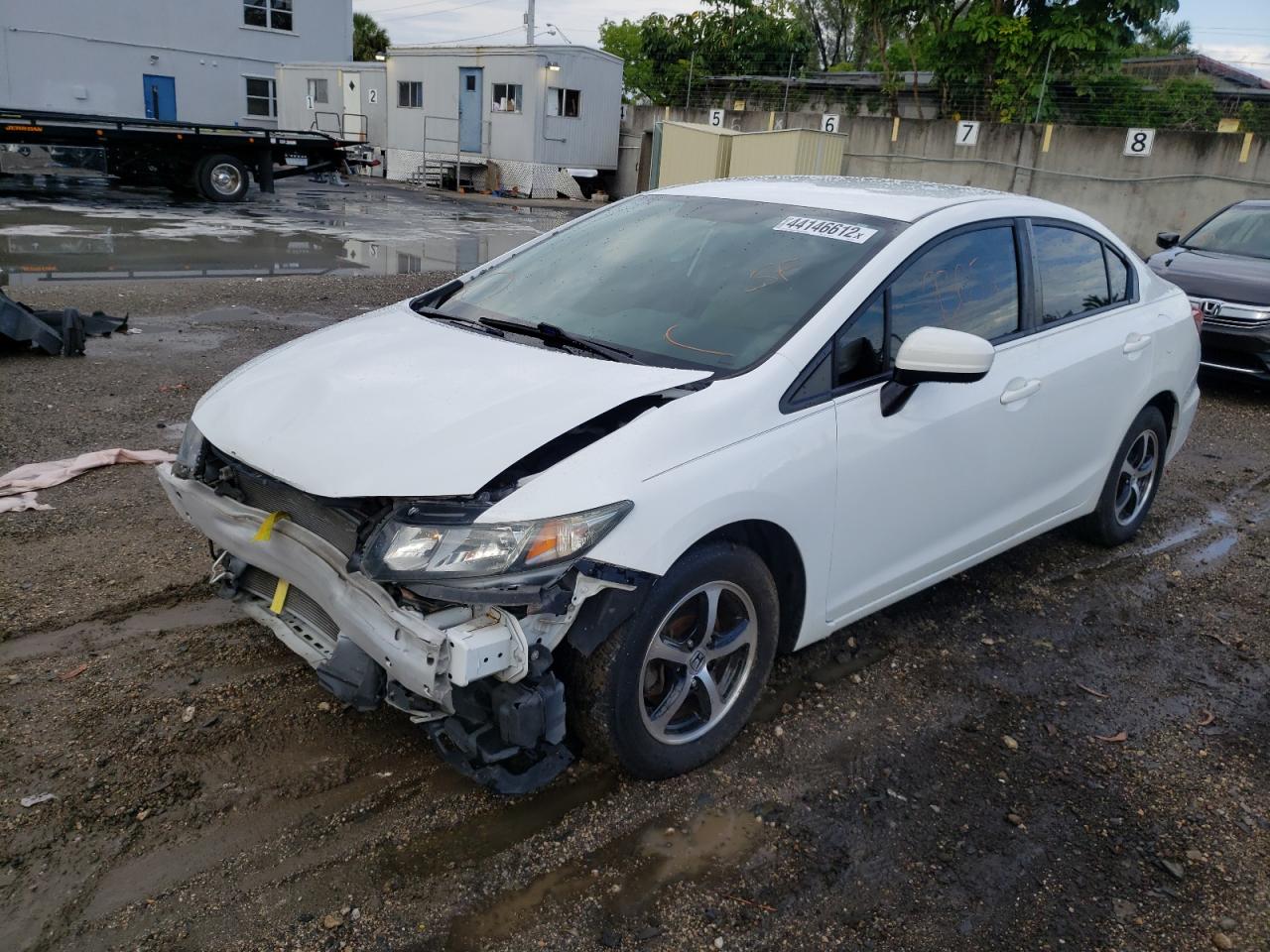 Photo 2 from auction – 2015 HONDA CIVIC SE with VIN 19XFB2F73FE045681