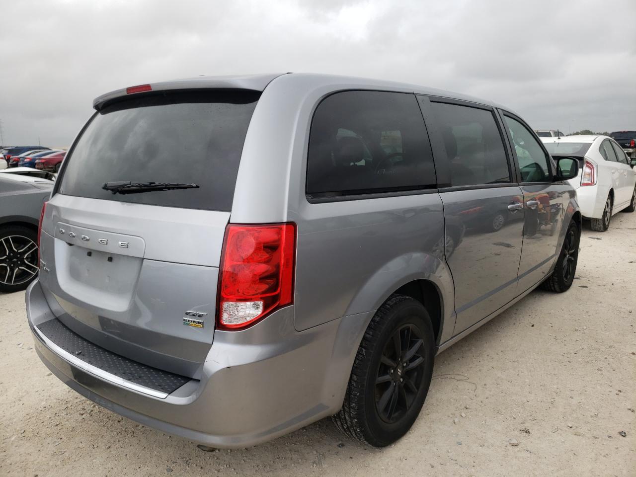 Photo 4 from auction – 2019 DODGE GRAND CARA with VIN 2C4RDGEG6KR759996