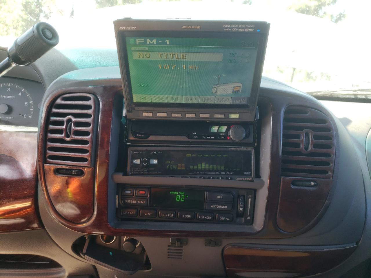 Photo 9 from auction – 1999 FORD EXPEDITION with VIN 1FMRU1761XLB58573
