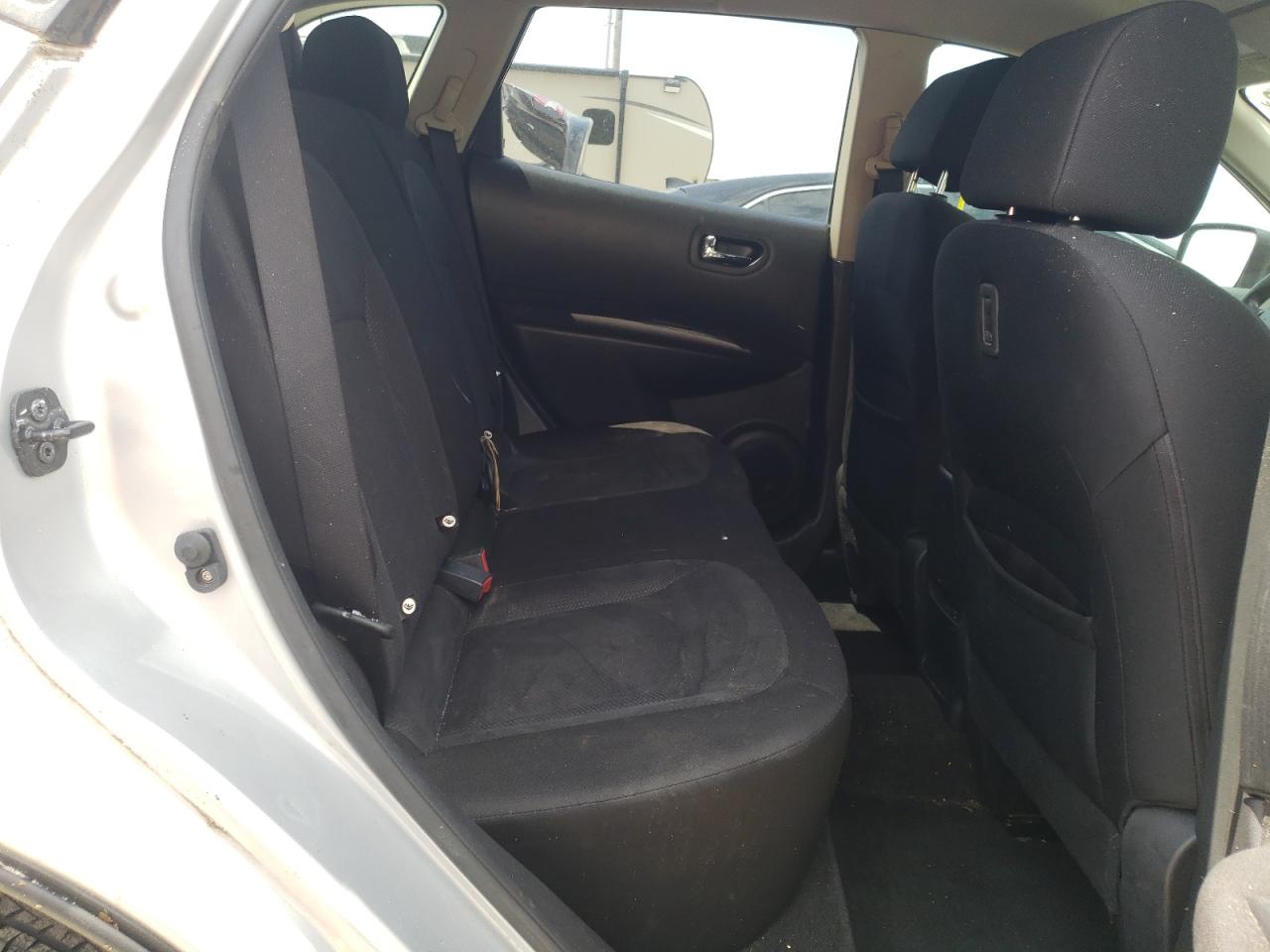 Photo 6 from auction – 2013 NISSAN ROGUE S with VIN JN8AS5MT5DW037360