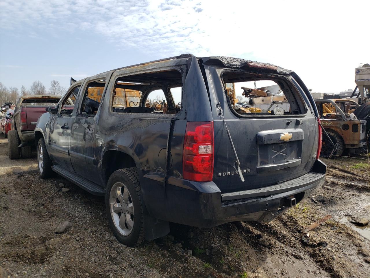 Photo 3 from auction – 2007 CHEVROLET SUBURBAN K with VIN 3GNFK16347G141095