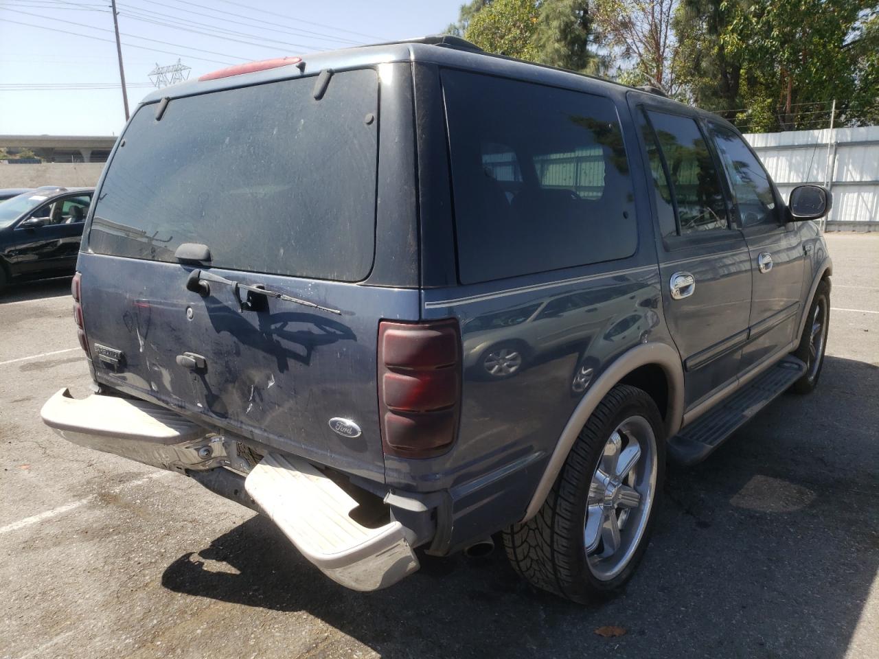Photo 4 from auction – 1999 FORD EXPEDITION with VIN 1FMRU1761XLB58573