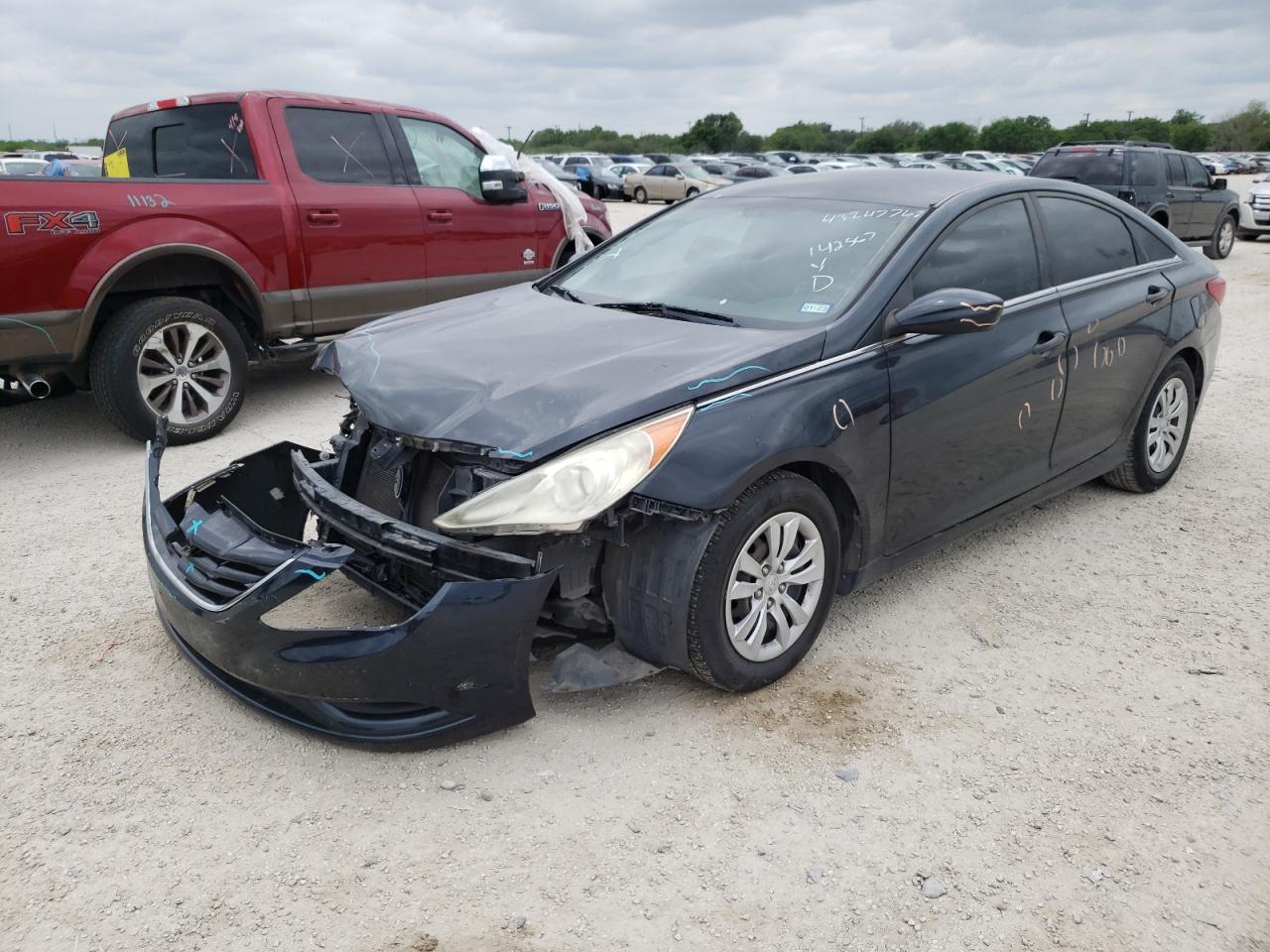 Photo 2 from auction – 2011 HYUNDAI SONATA GLS with VIN 5NPEB4AC7BH079821