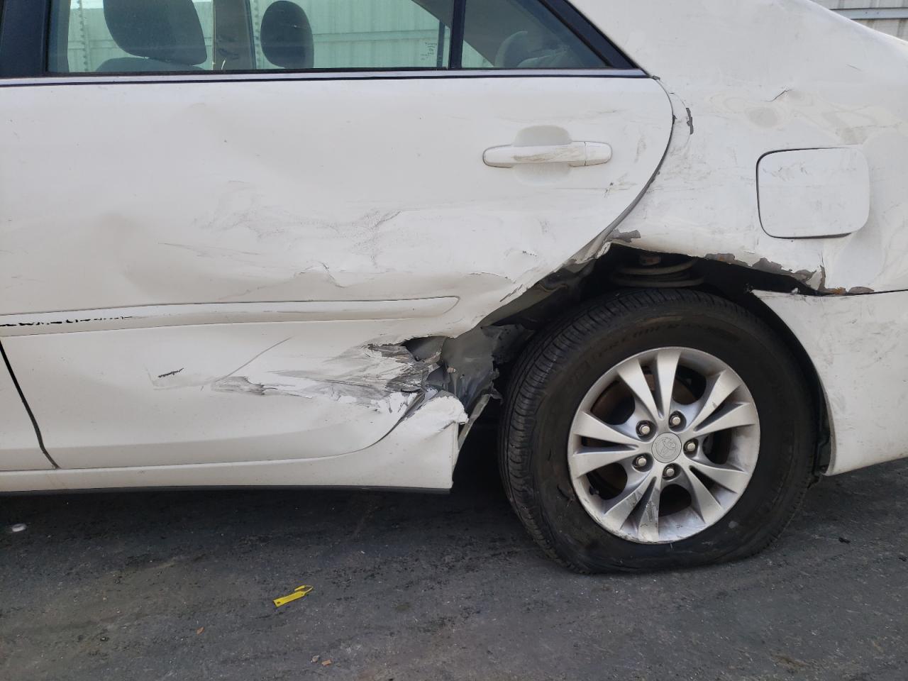 Photo 9 from auction – 2004 TOYOTA CAMRY LE with VIN 4T1BF30K74U080689