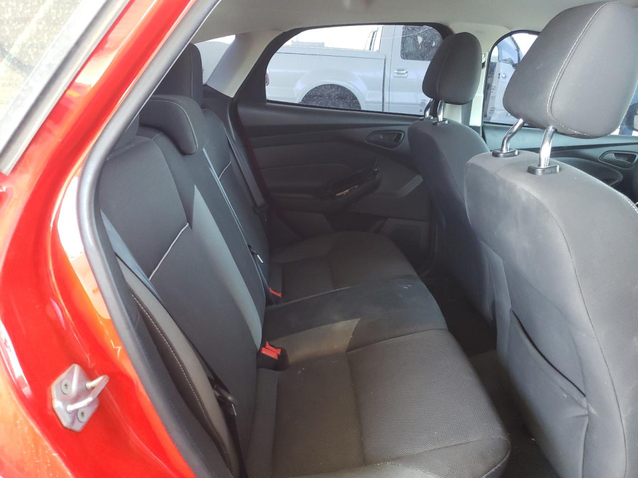 Photo 6 from auction – 2012 FORD FOCUS SE with VIN 1FAHP3K23CL112038