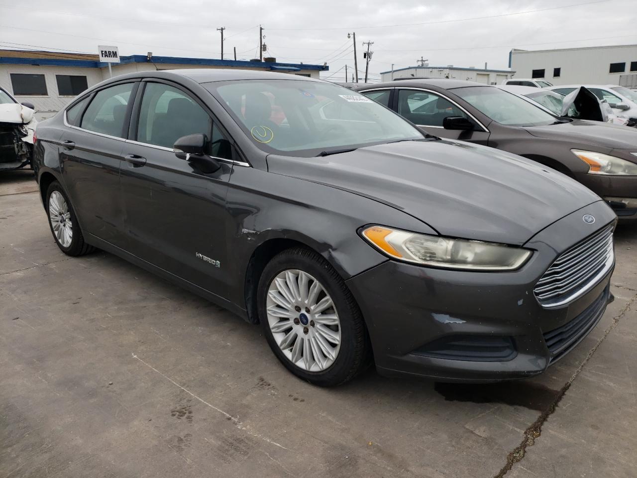 FORD FUSION SE 2016 with VIN 3FA6P0LUXGR123986 - Photo from auction