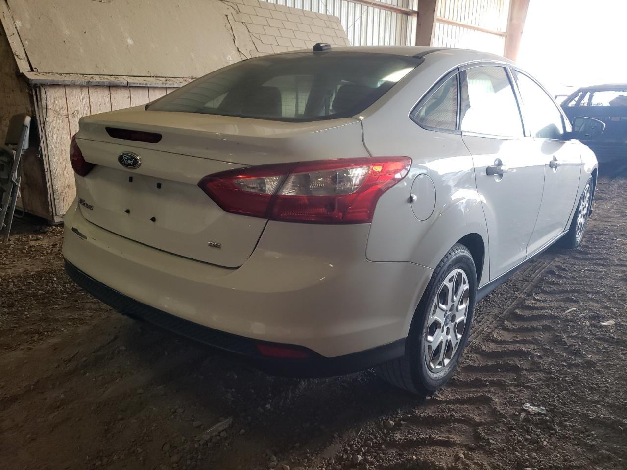 Photo 4 from auction – 2012 FORD FOCUS SE with VIN 1FAHP3F22CL174301