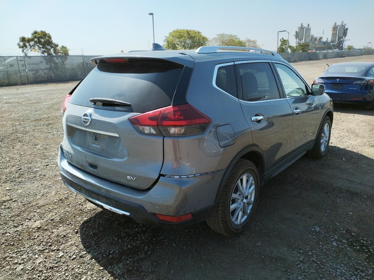 Photo 4 from auction – 2020 NISSAN ROGUE S with VIN KNMAT2MT6LP533123