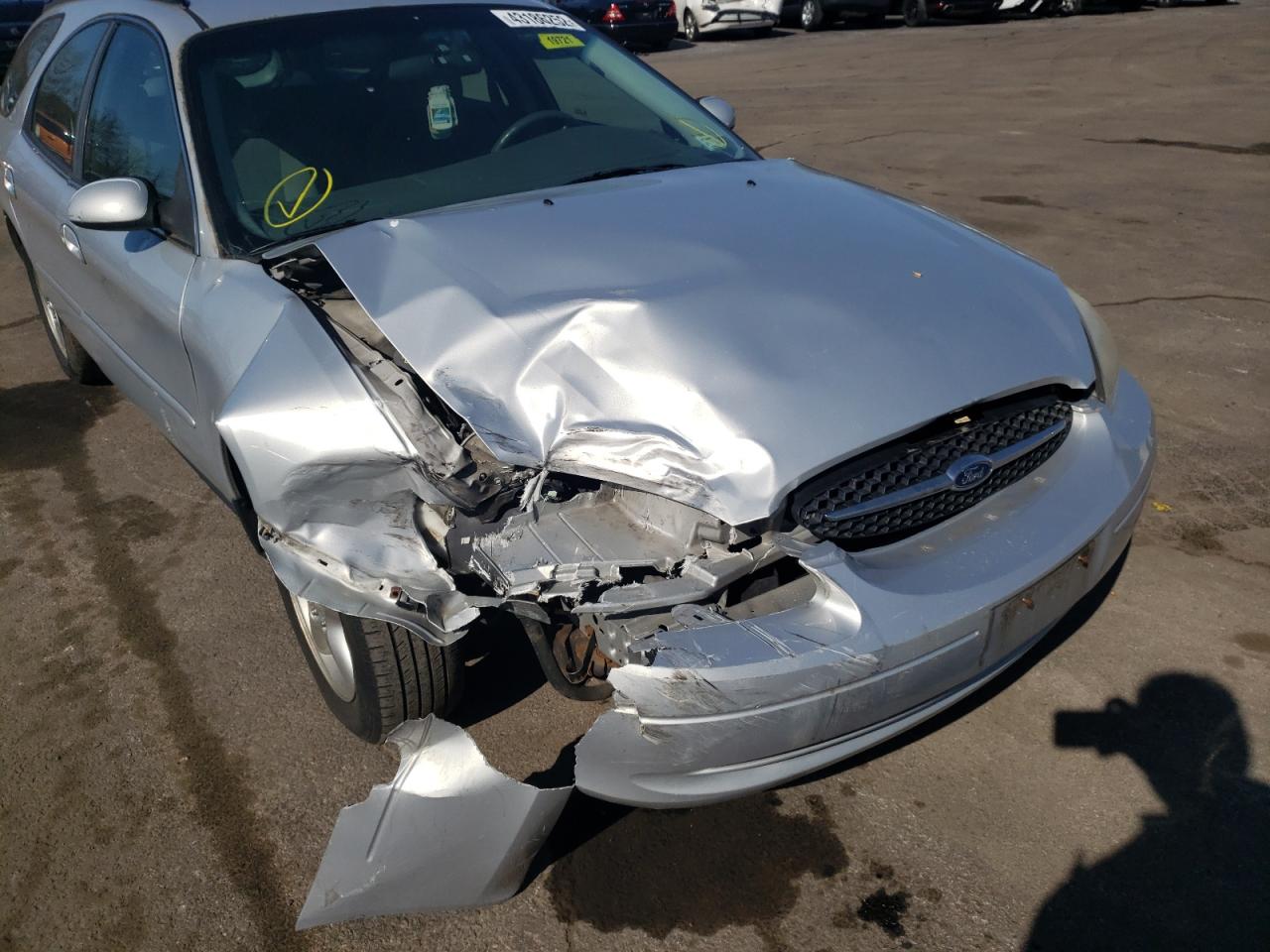 Photo 9 from auction – 2000 FORD TAURUS SE with VIN 1FAFP58U4YA279300